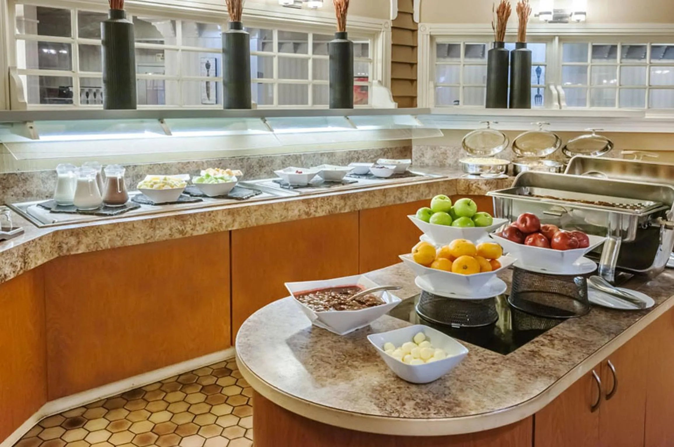 Continental breakfast in Edmonton Inn and Conference Centre