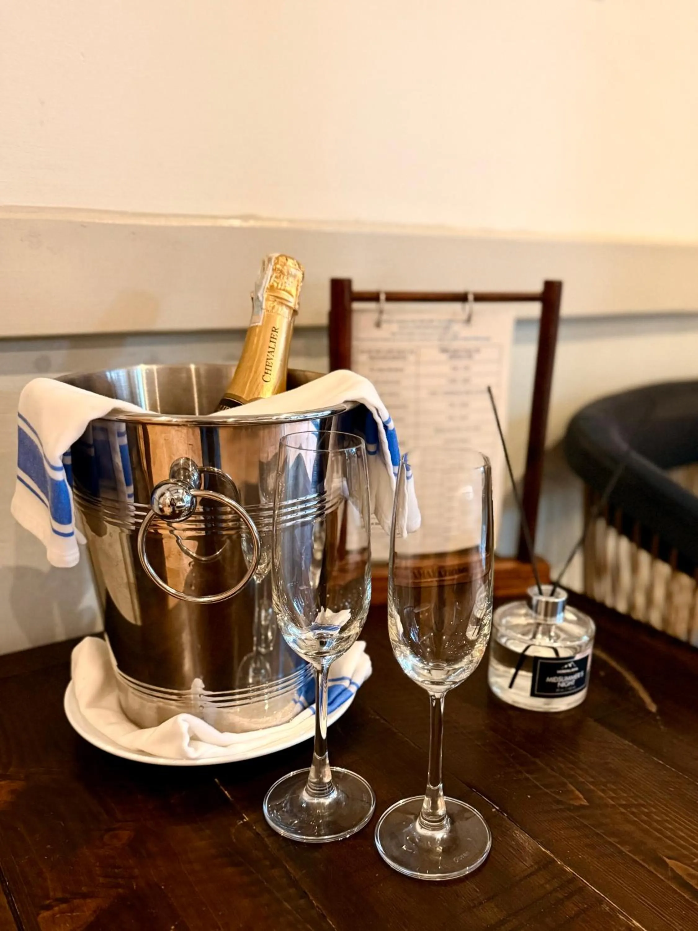 Food and drinks in AMAYA HOME - Lodge, Spa & Restaurant