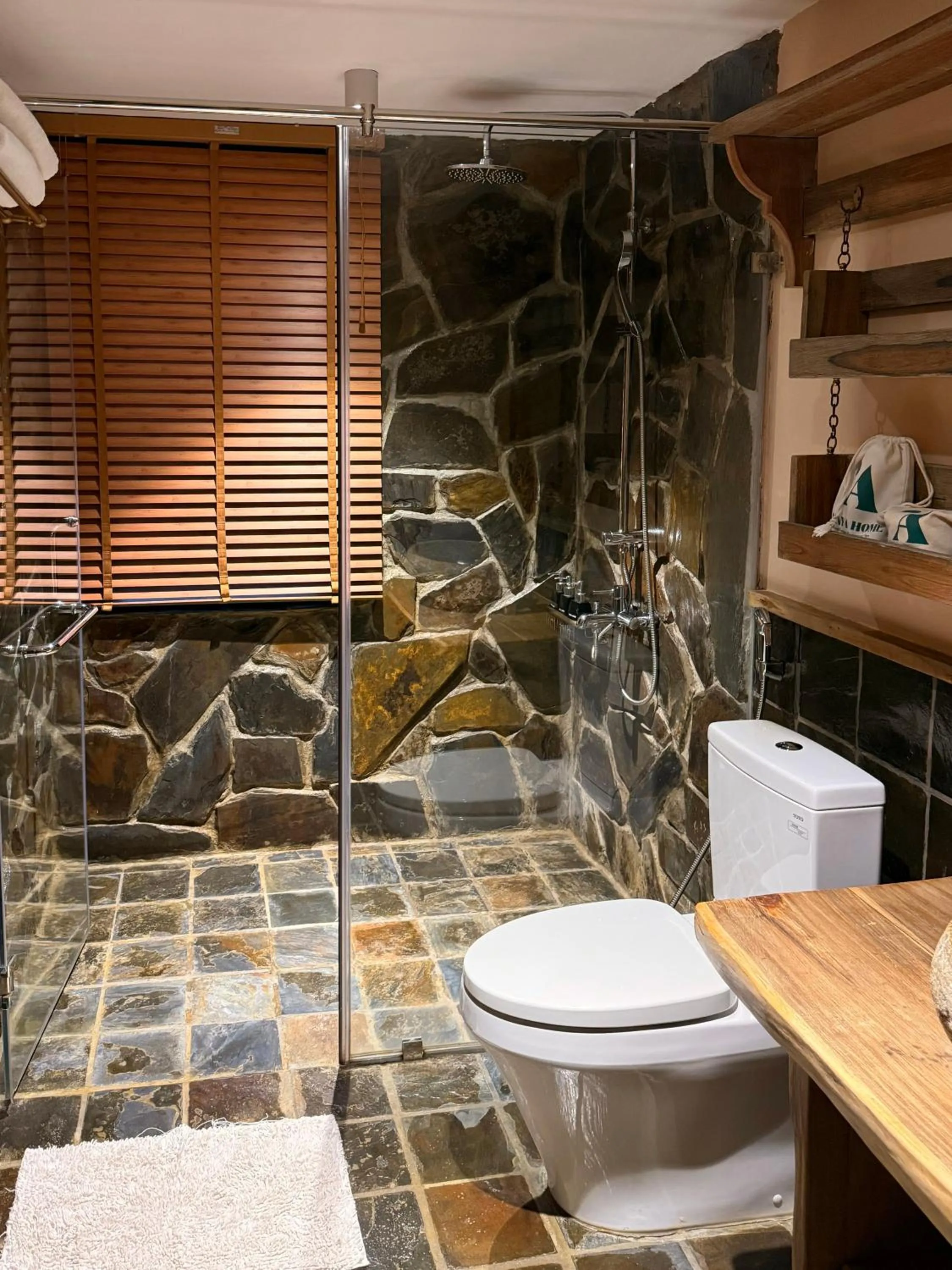 Shower in AMAYA HOME - Lodge, Spa & Restaurant