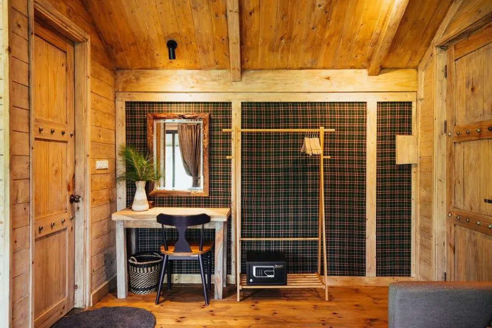 hair dresser in AMAYA HOME - Lodge, Spa & Restaurant