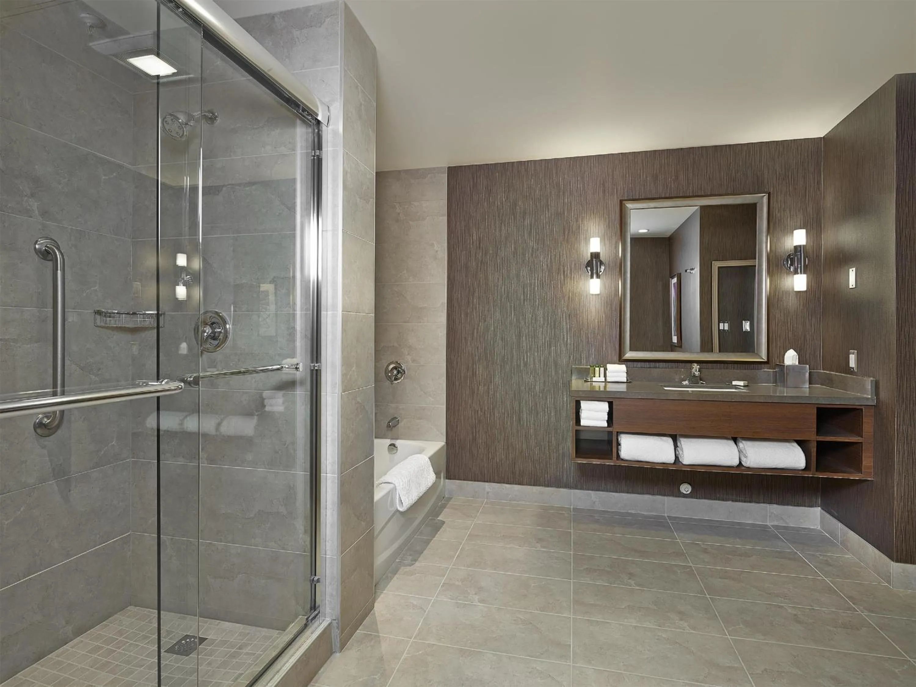 Bathroom in DoubleTree by Hilton West Edmonton