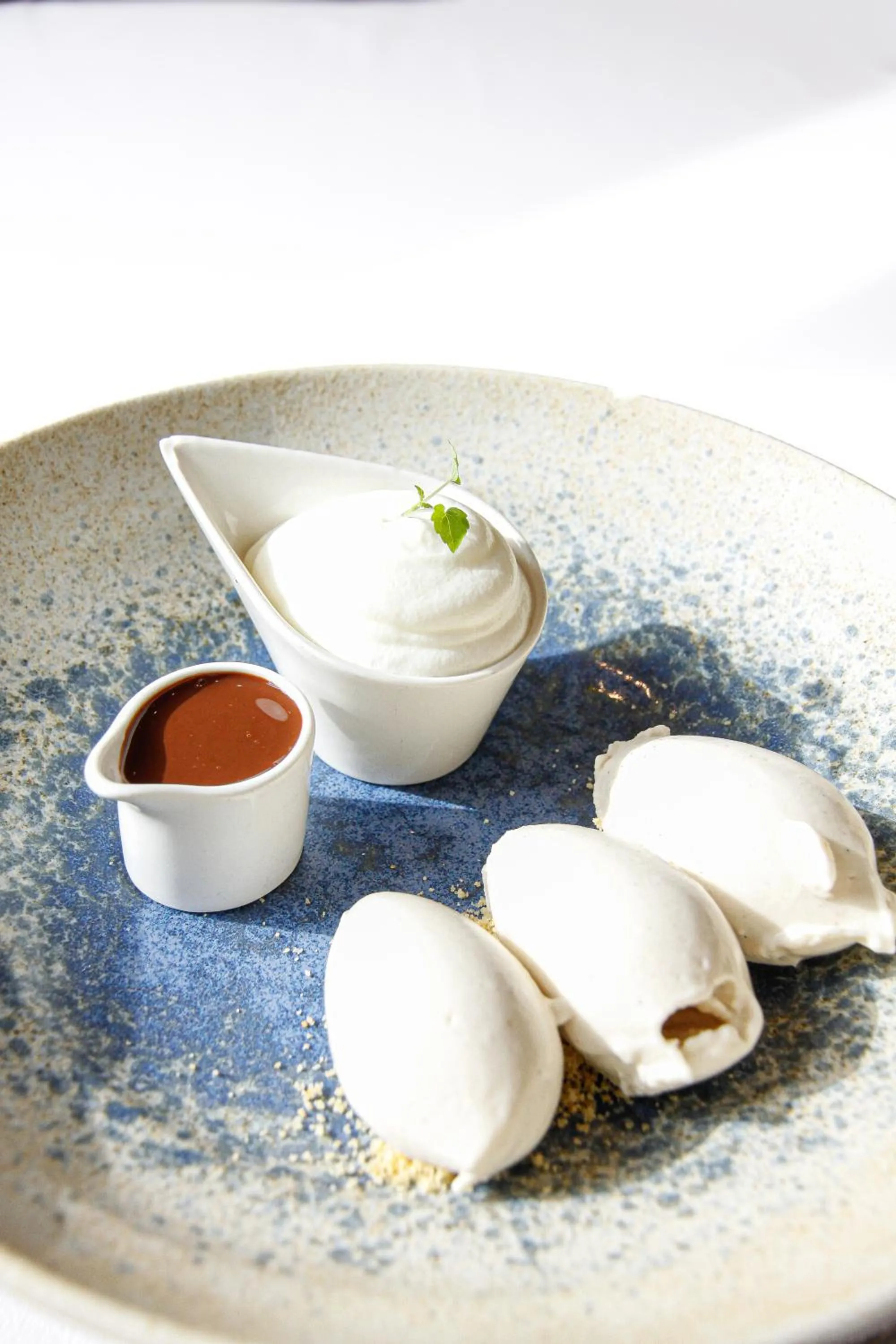 Restaurant/places to eat in Villa les érables Restaurant Linea