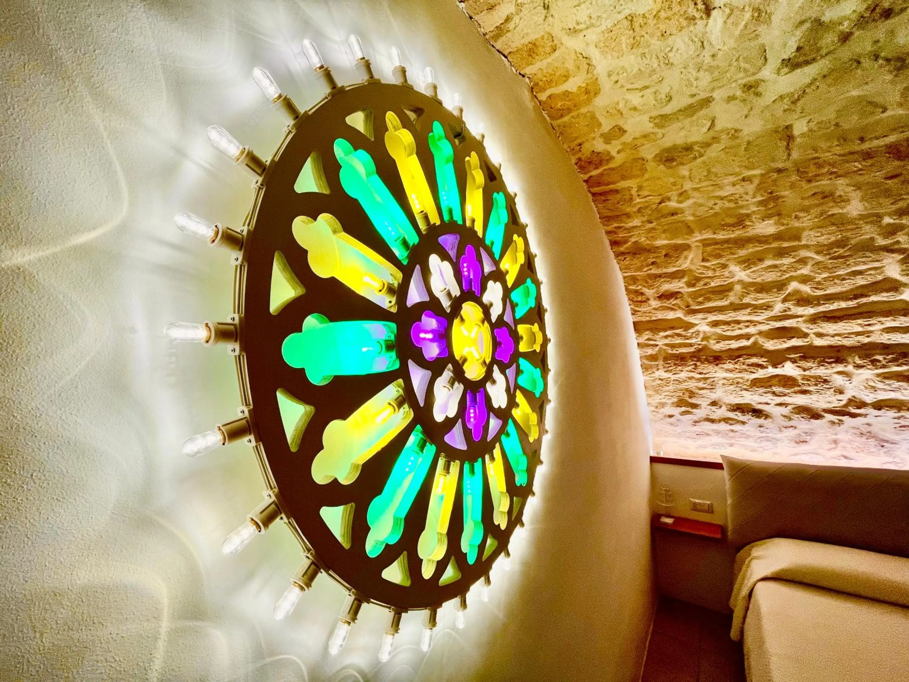 Decorative detail in Pietrabianca Santa Maria Apartments