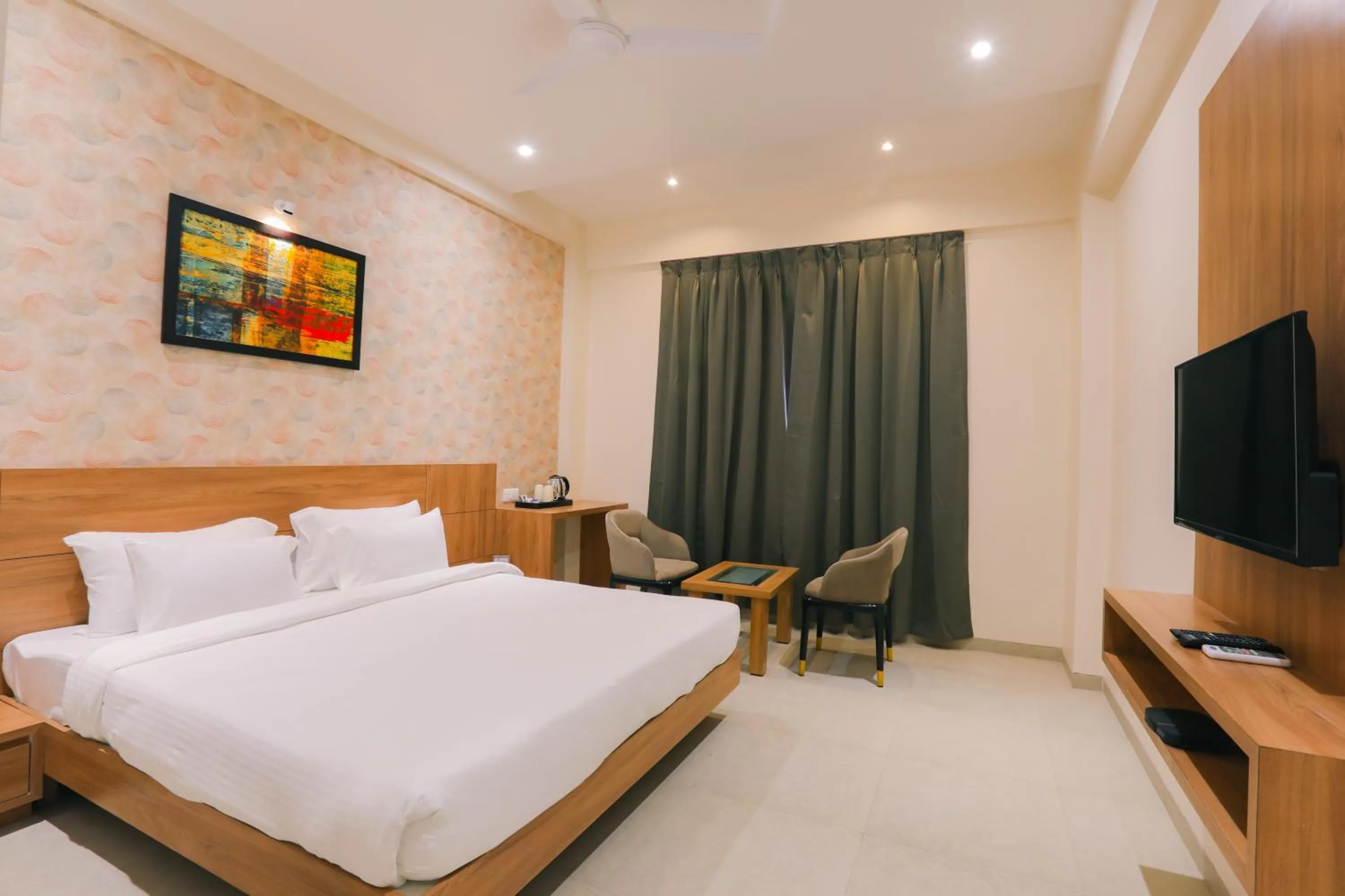 Bedroom, Bed in Enrise by Sayaji, Khed Shivapur Pune