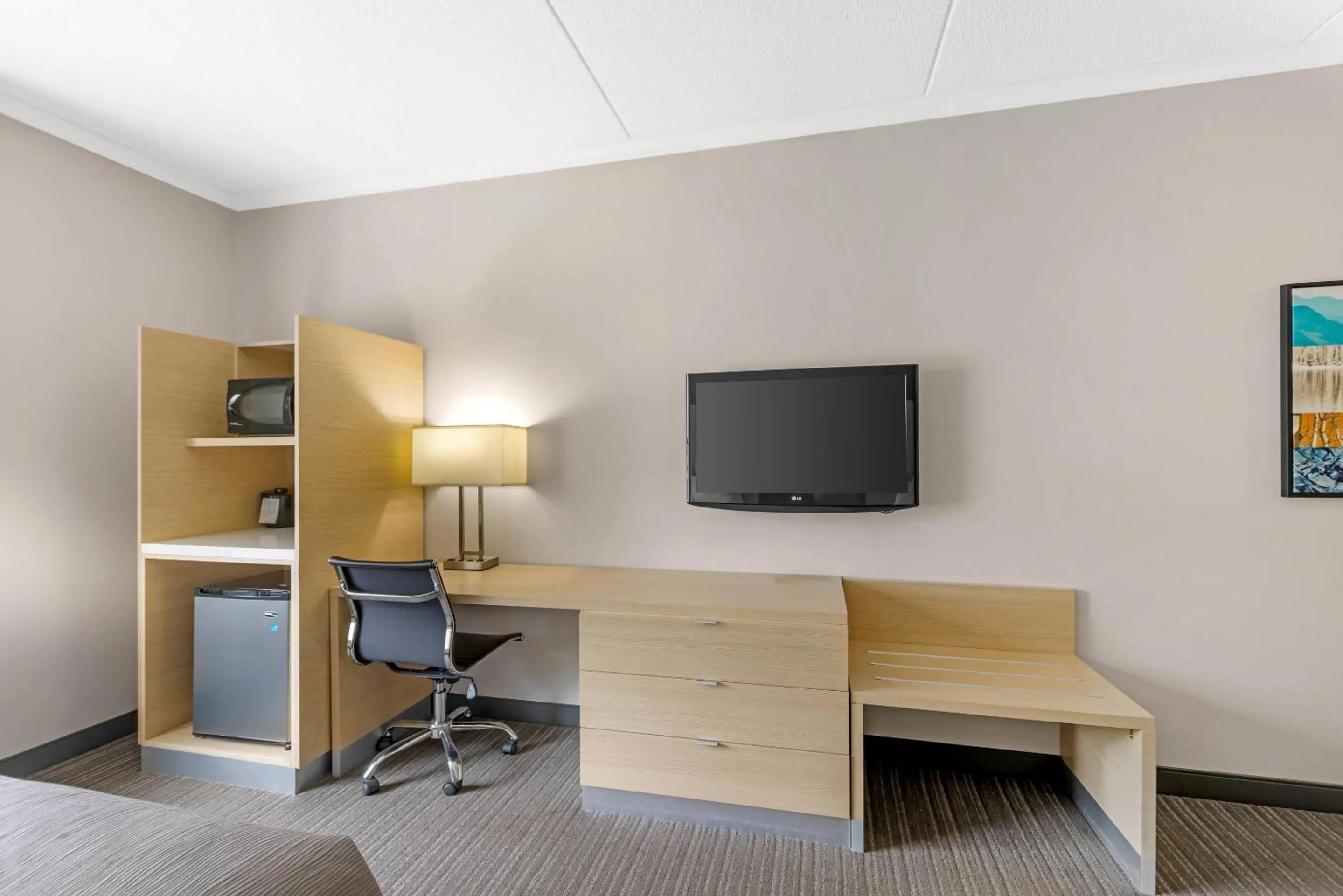 Bedroom in Quality Inn & Suites