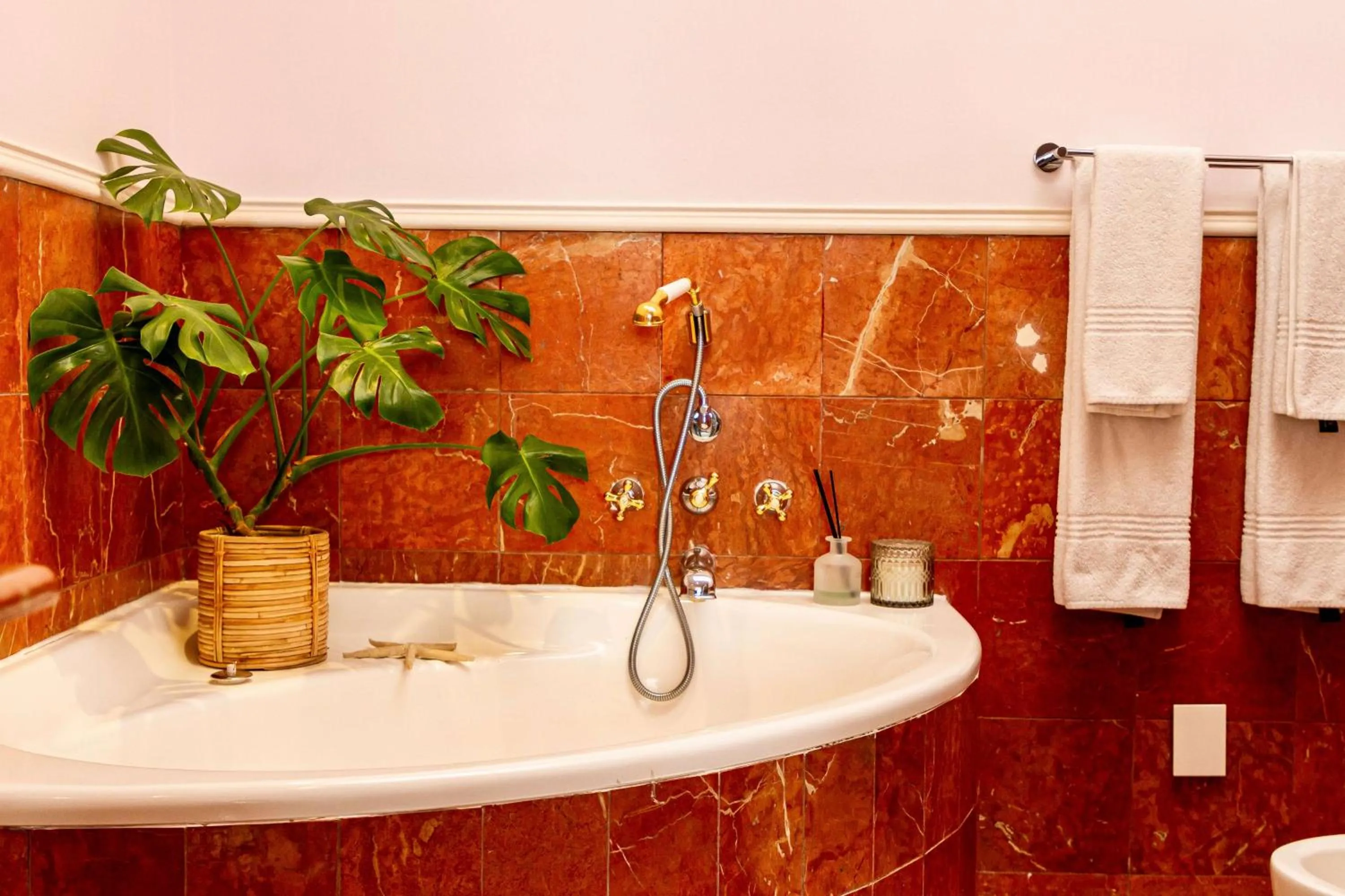 Bathroom in Royal Boutique Hotel