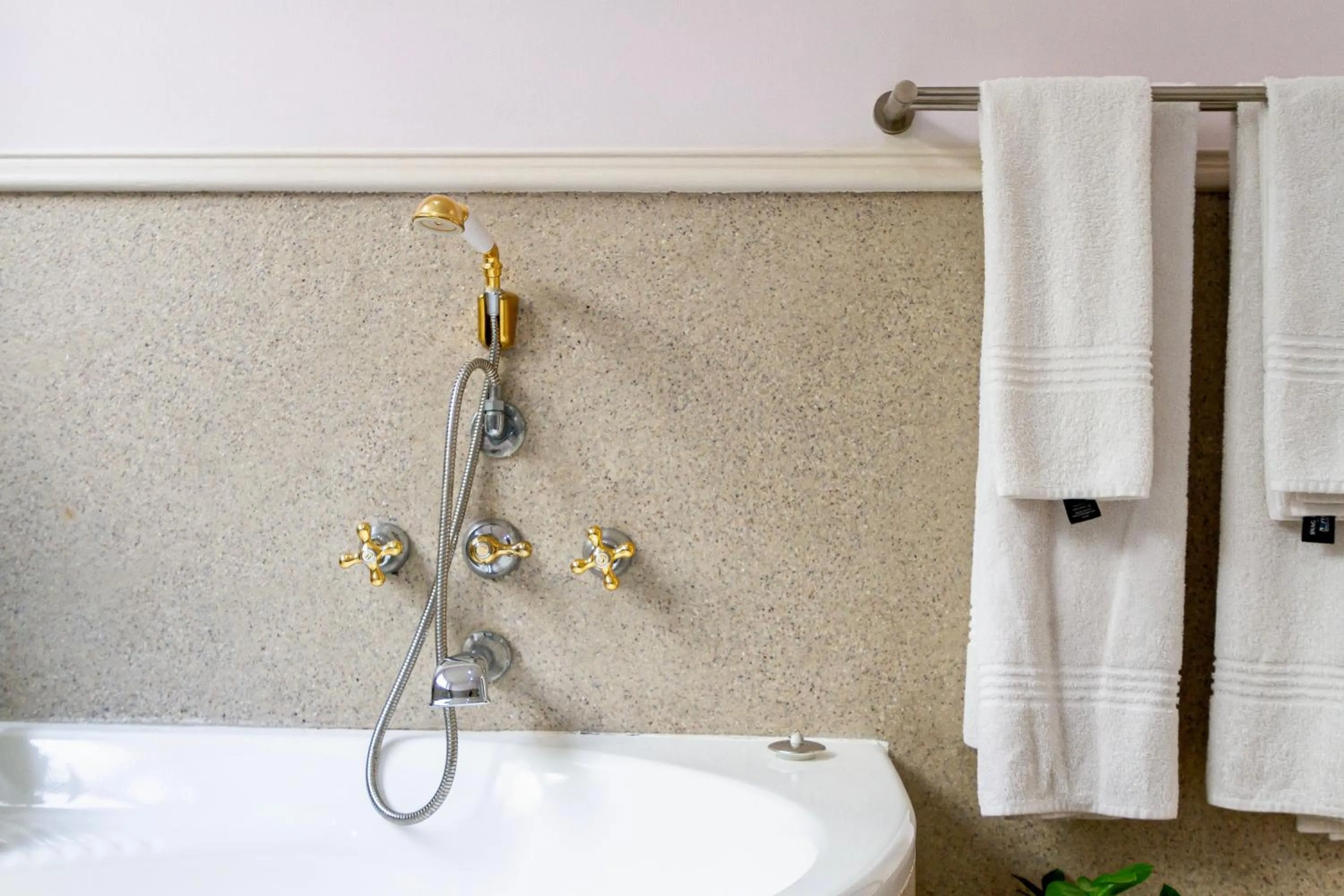 Bath in Royal Boutique Hotel