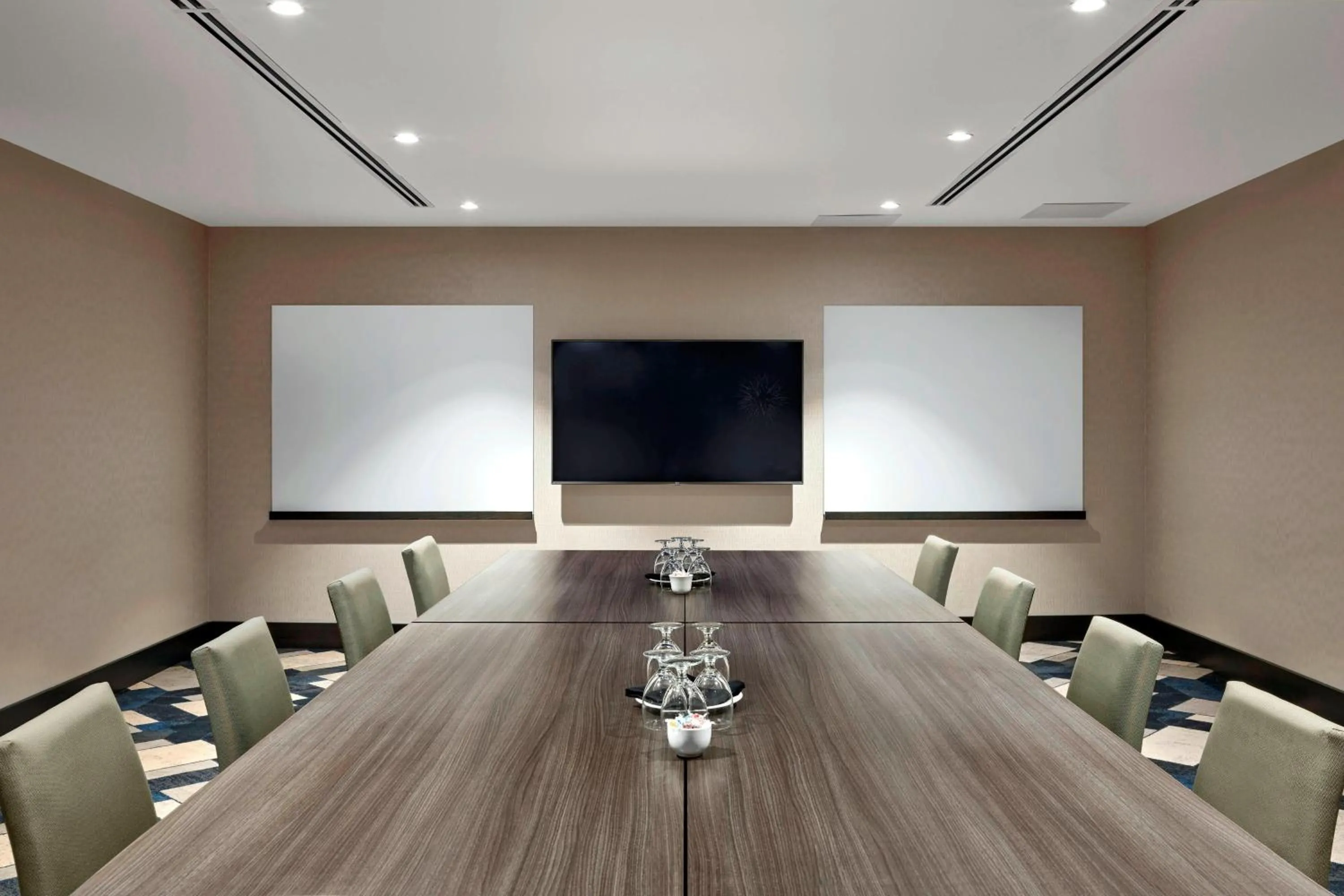 Meeting/conference room in Delta Hotels by Marriott Calgary Downtown