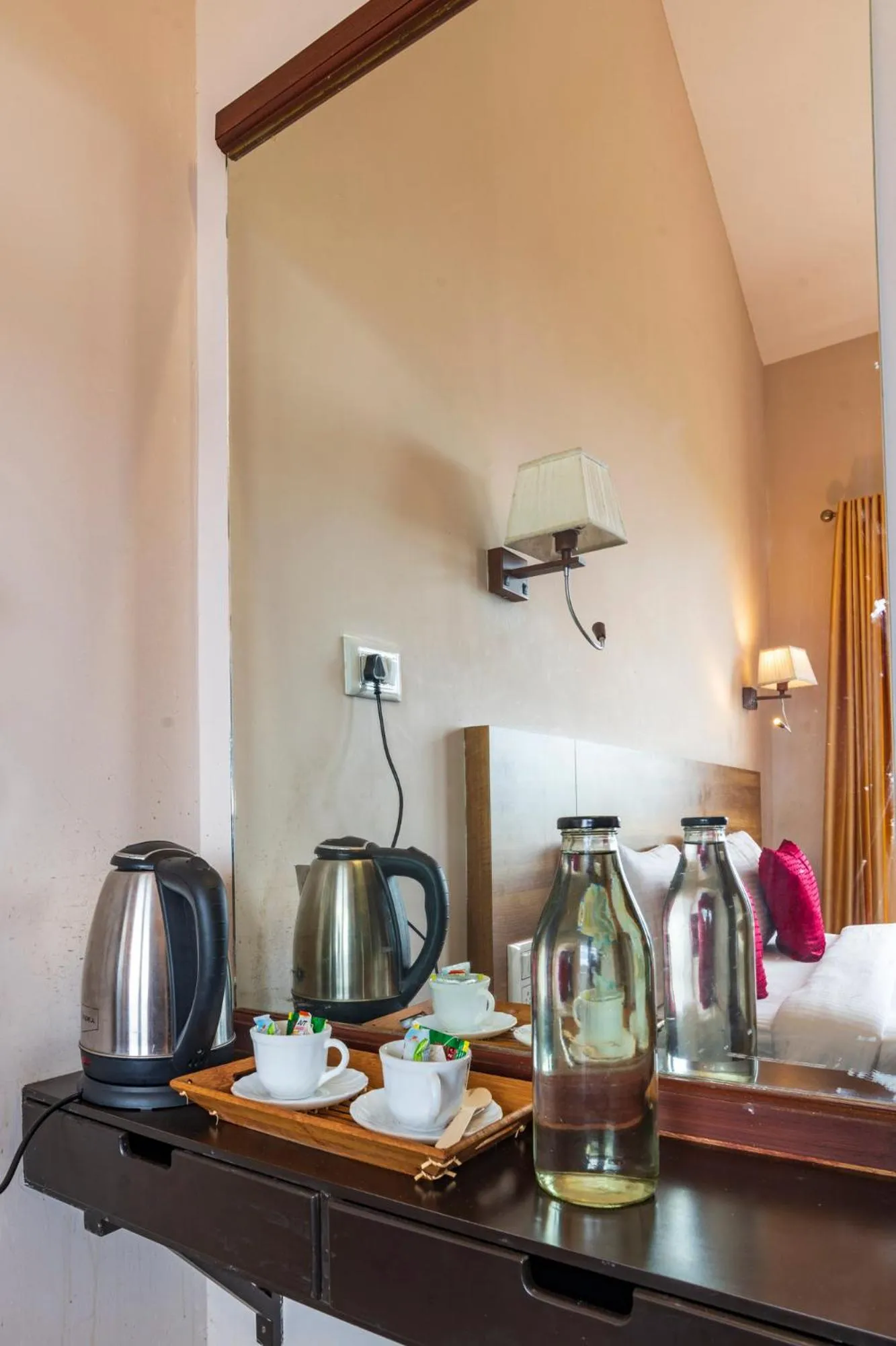 Coffee/tea facilities, Bed in Warmth Hill Crest