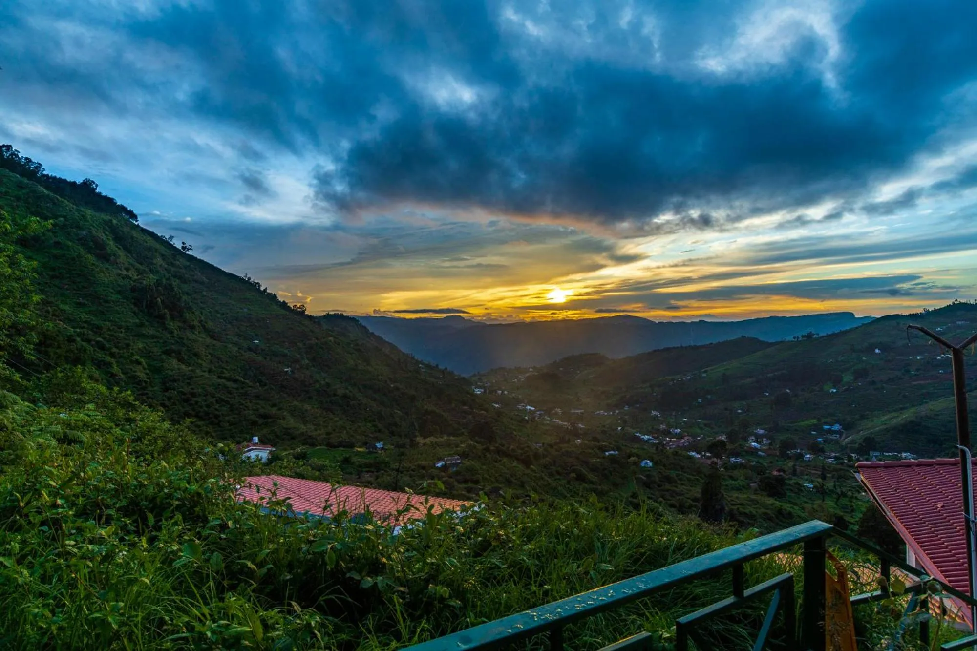Natural landscape in Warmth Hill Crest