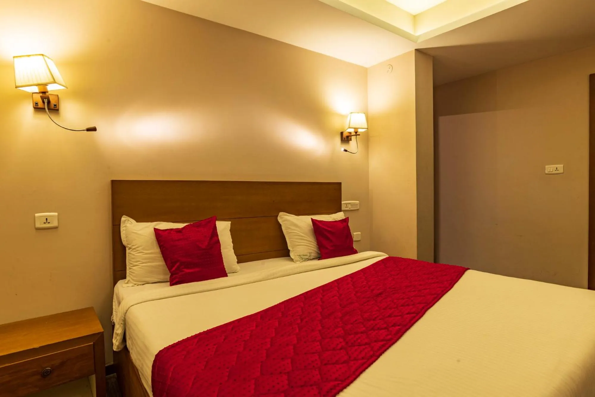 Bedroom, Bed in Warmth Hill Crest