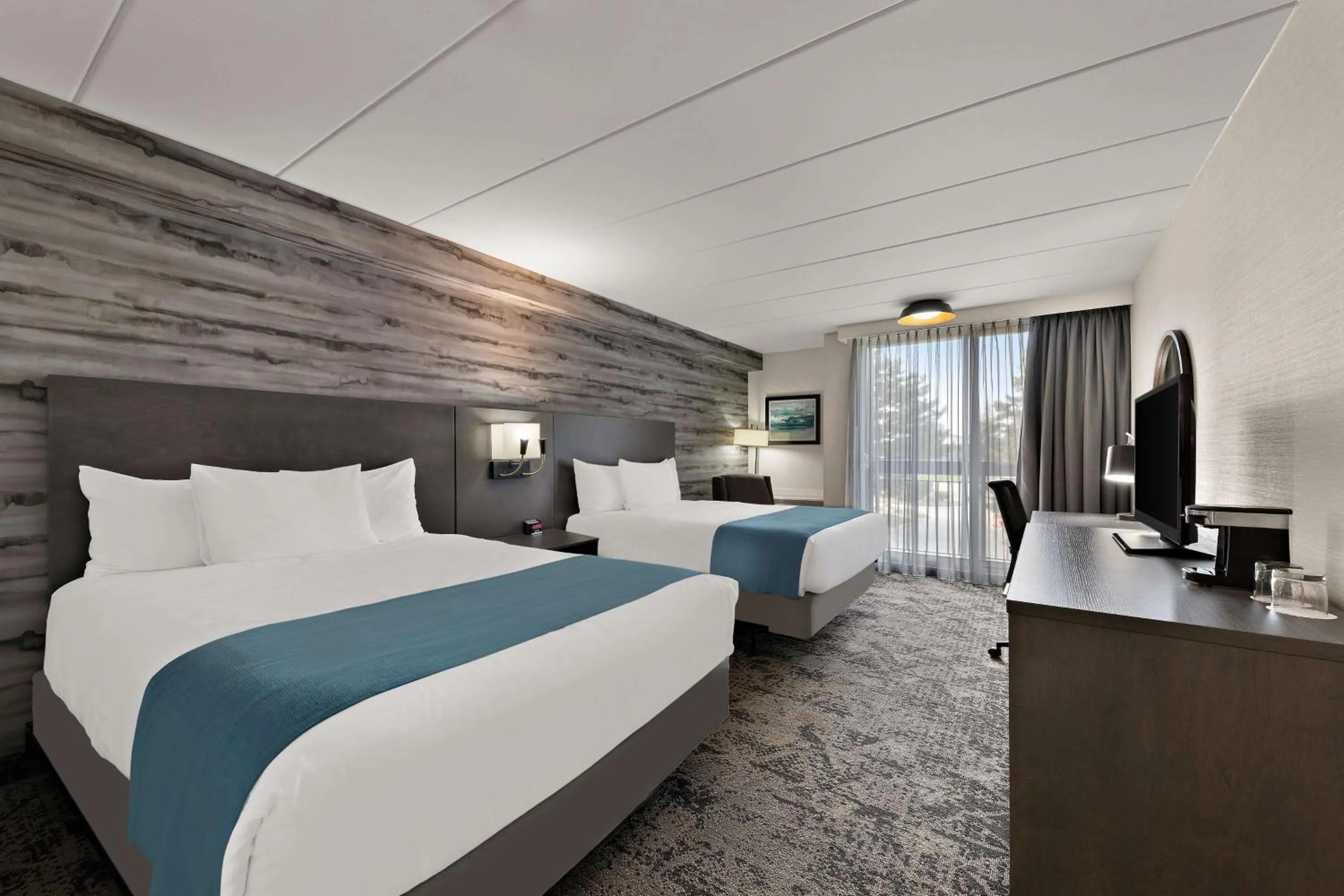 Bedroom, Bed in Best Western Parkway Hotel Toronto North