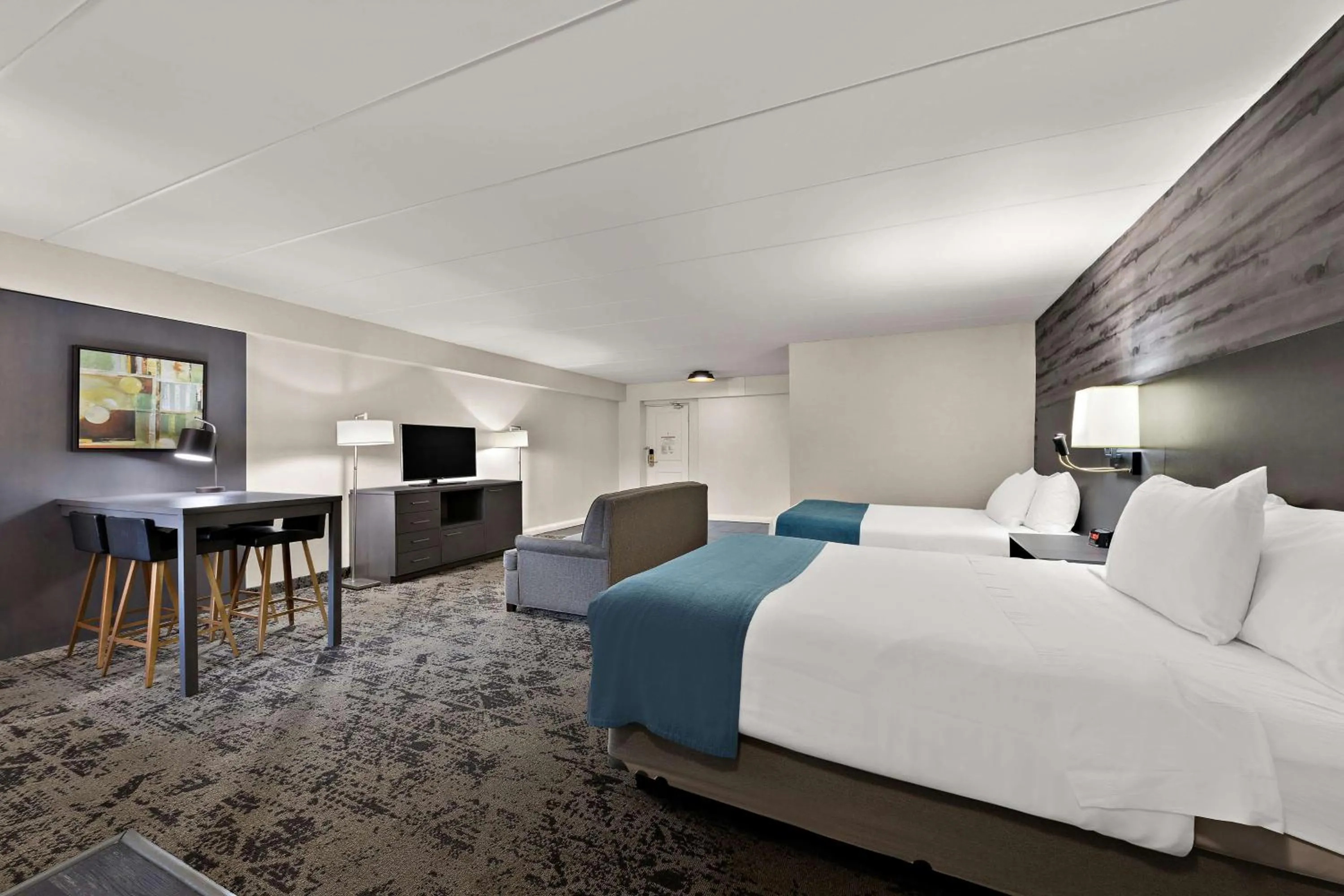 Bedroom, Bed in Best Western Parkway Hotel Toronto North