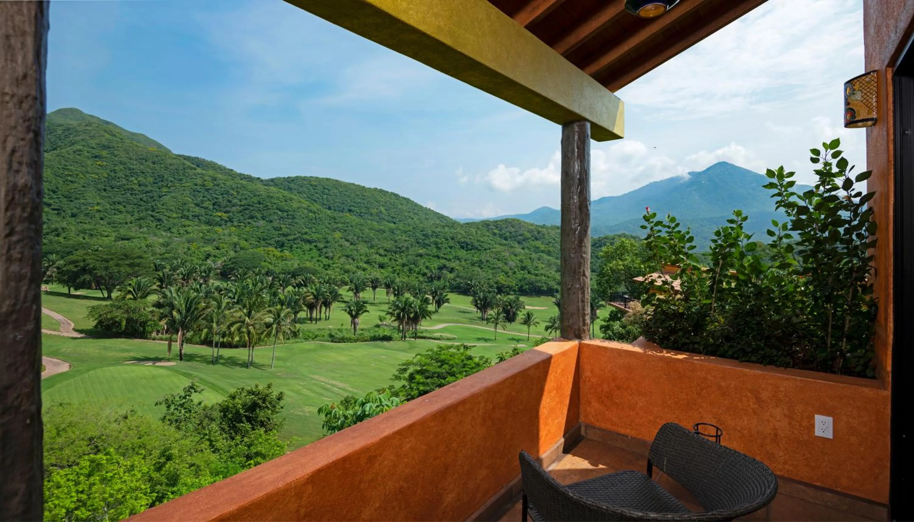 Bed in El Corazón Golf & Spa Resort Manzanillo