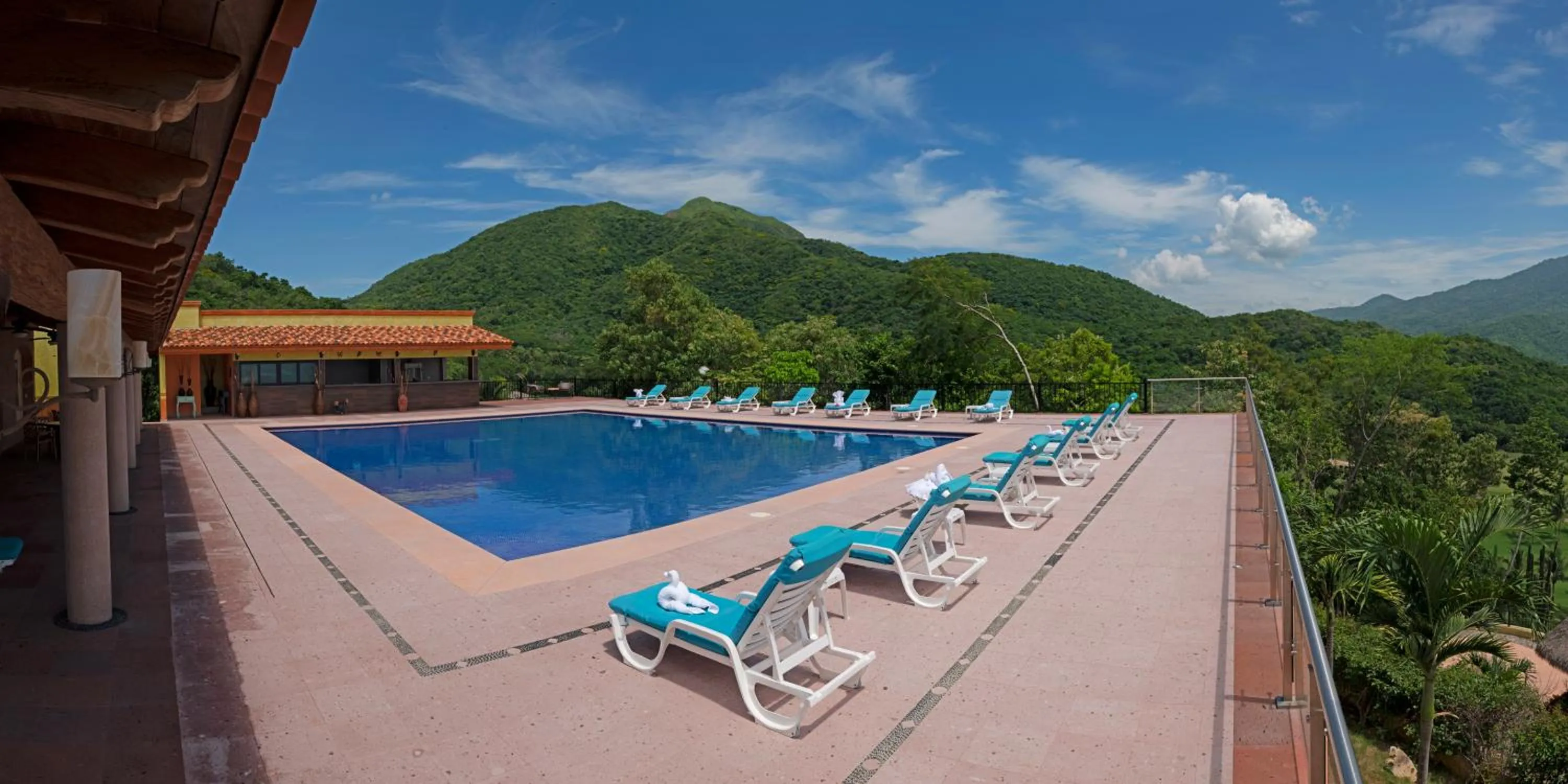 Mountain view in El Corazón Golf & Spa Resort Manzanillo
