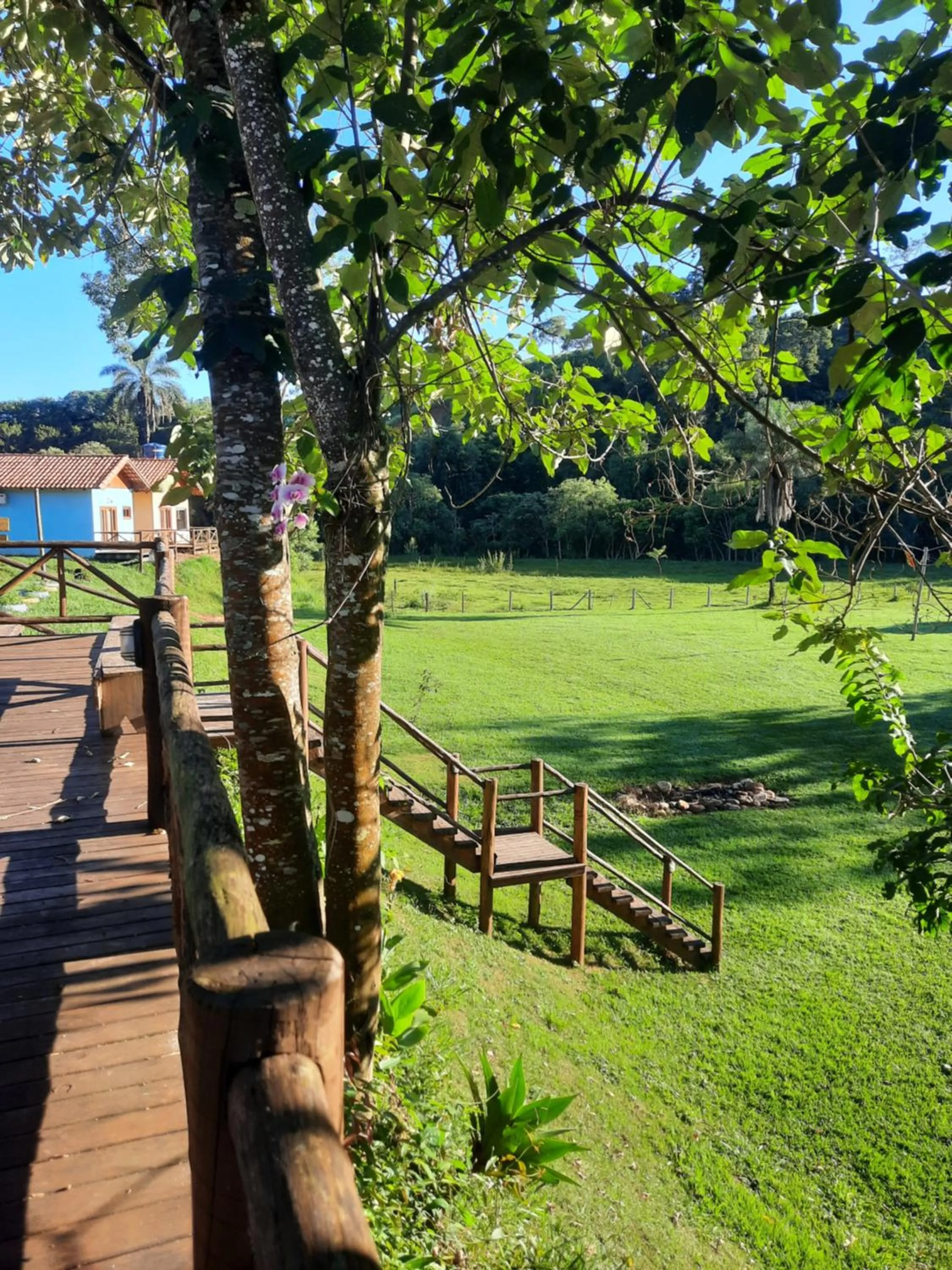 Inner courtyard view in Chalé Águas Claras