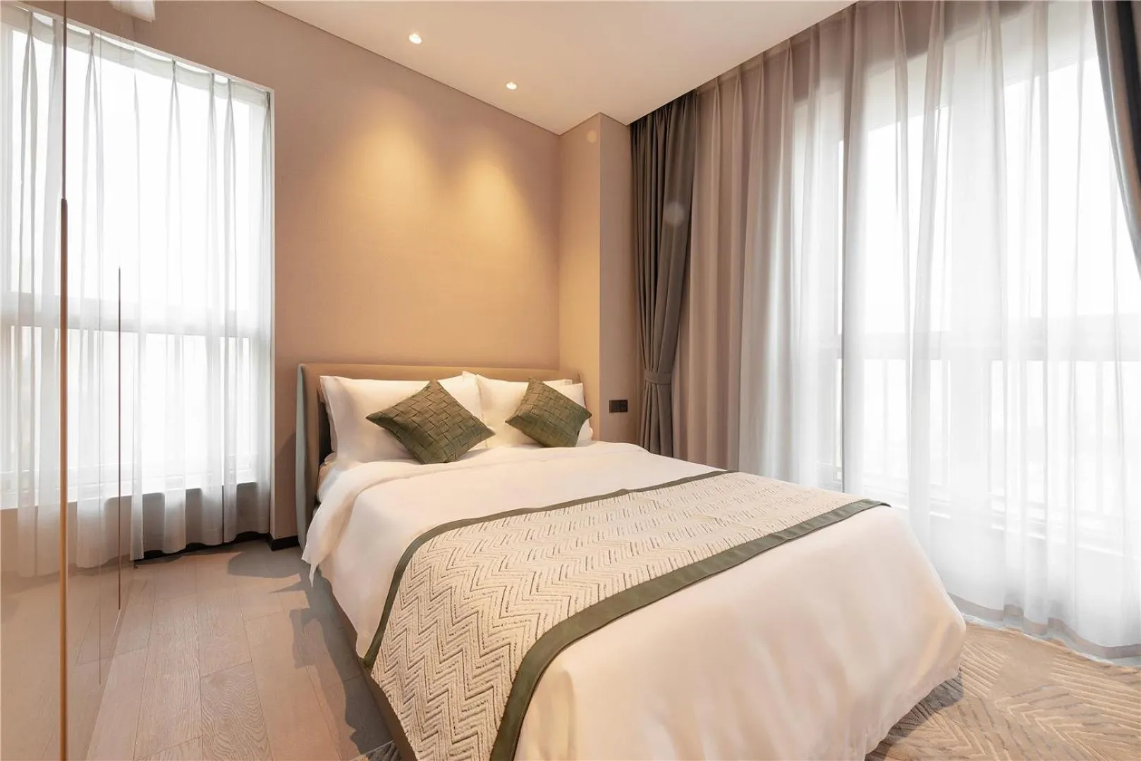 Bed in Cresasia Residence