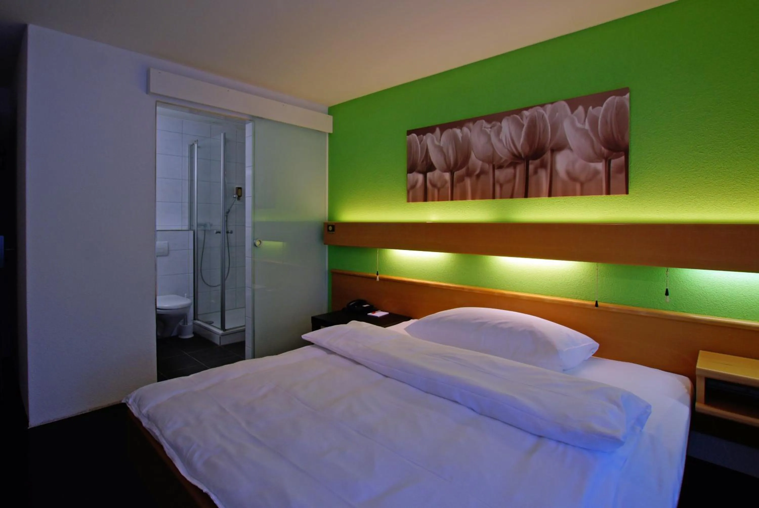 Photo of the whole room, Bed in Hotel Stalden