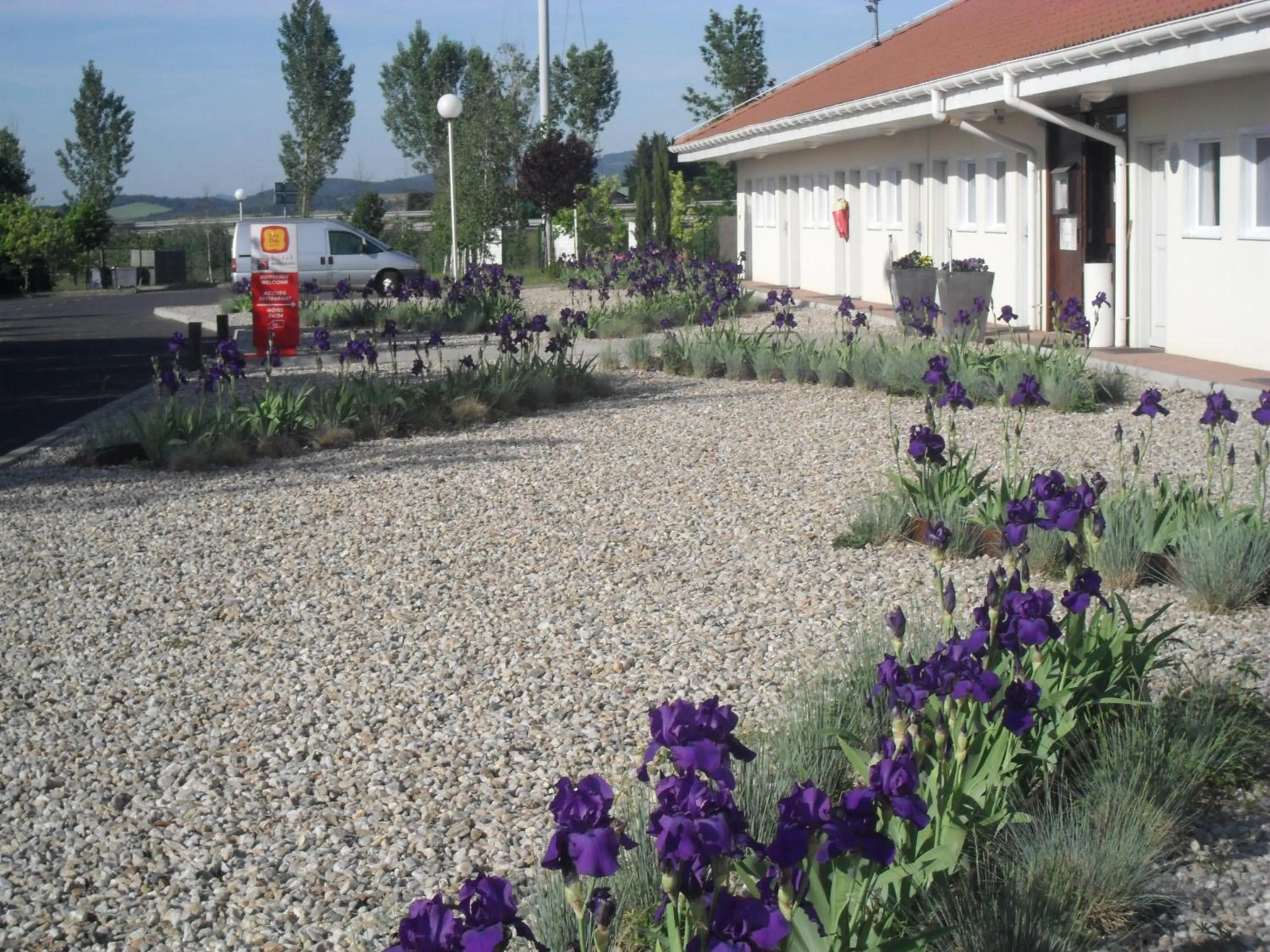 Facade/entrance in Hôtel Evan