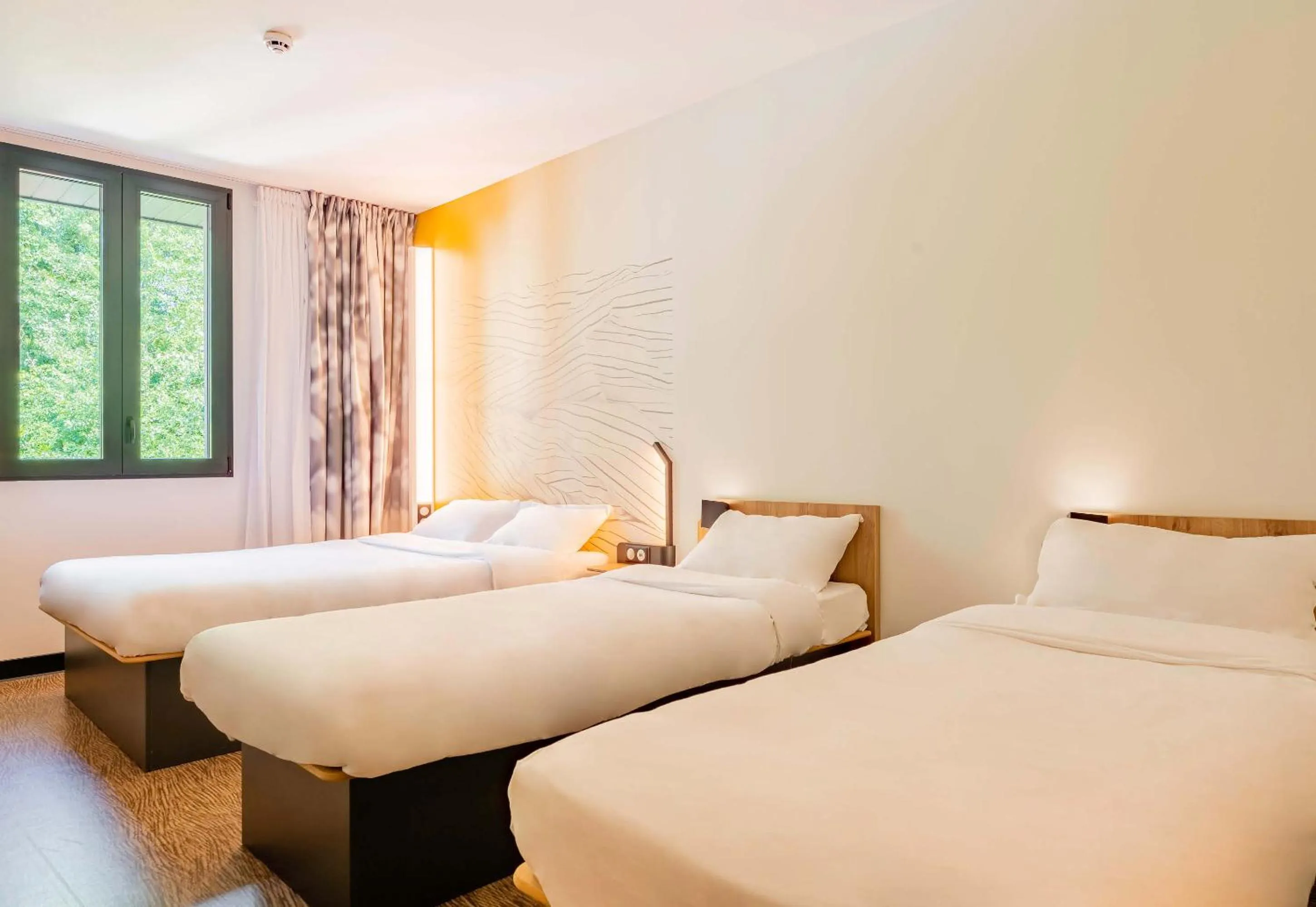 Bedroom, Bed in B&B HOTEL Le Touquet