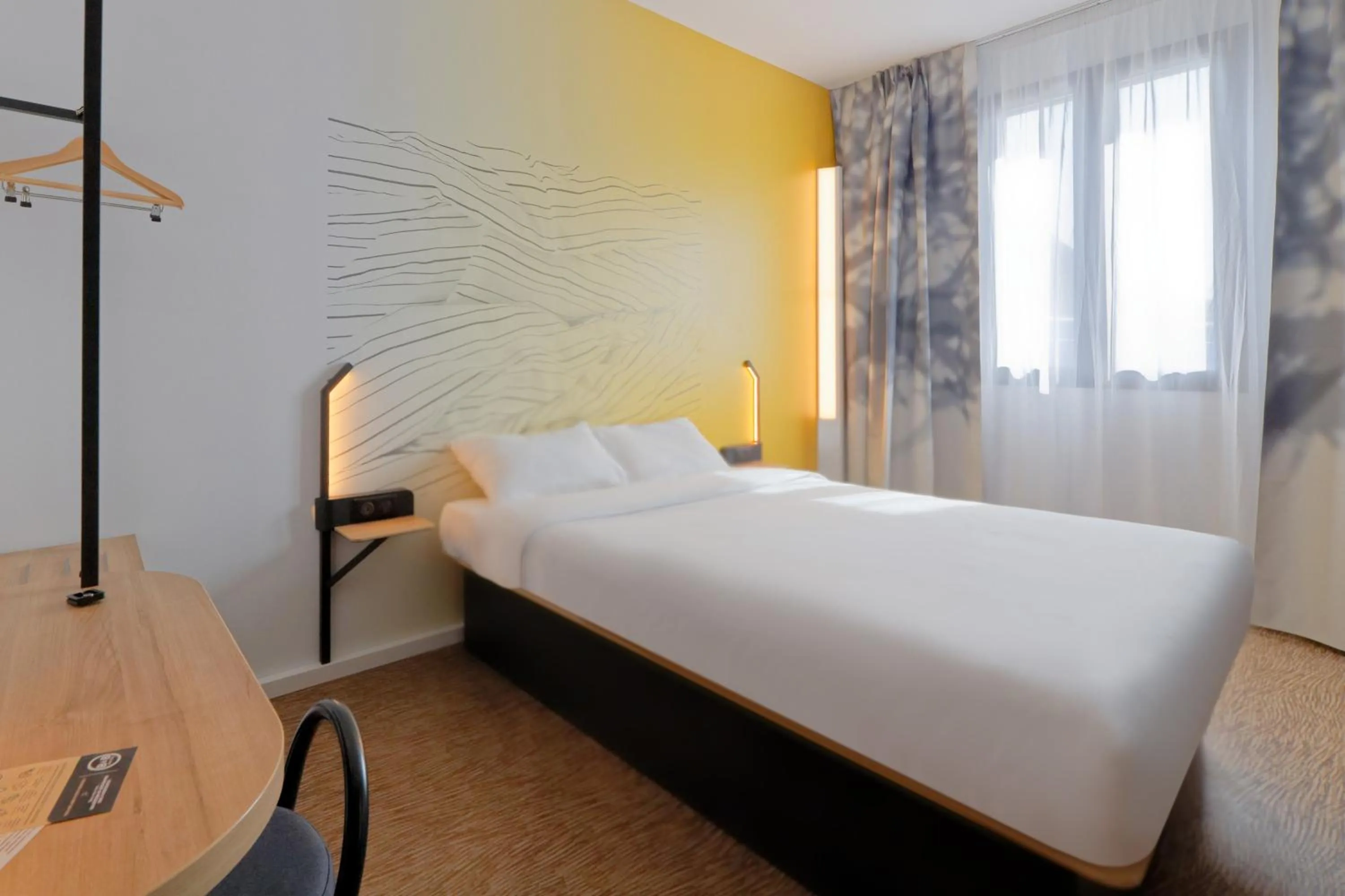 Bedroom, Bed in B&B HOTEL Le Touquet