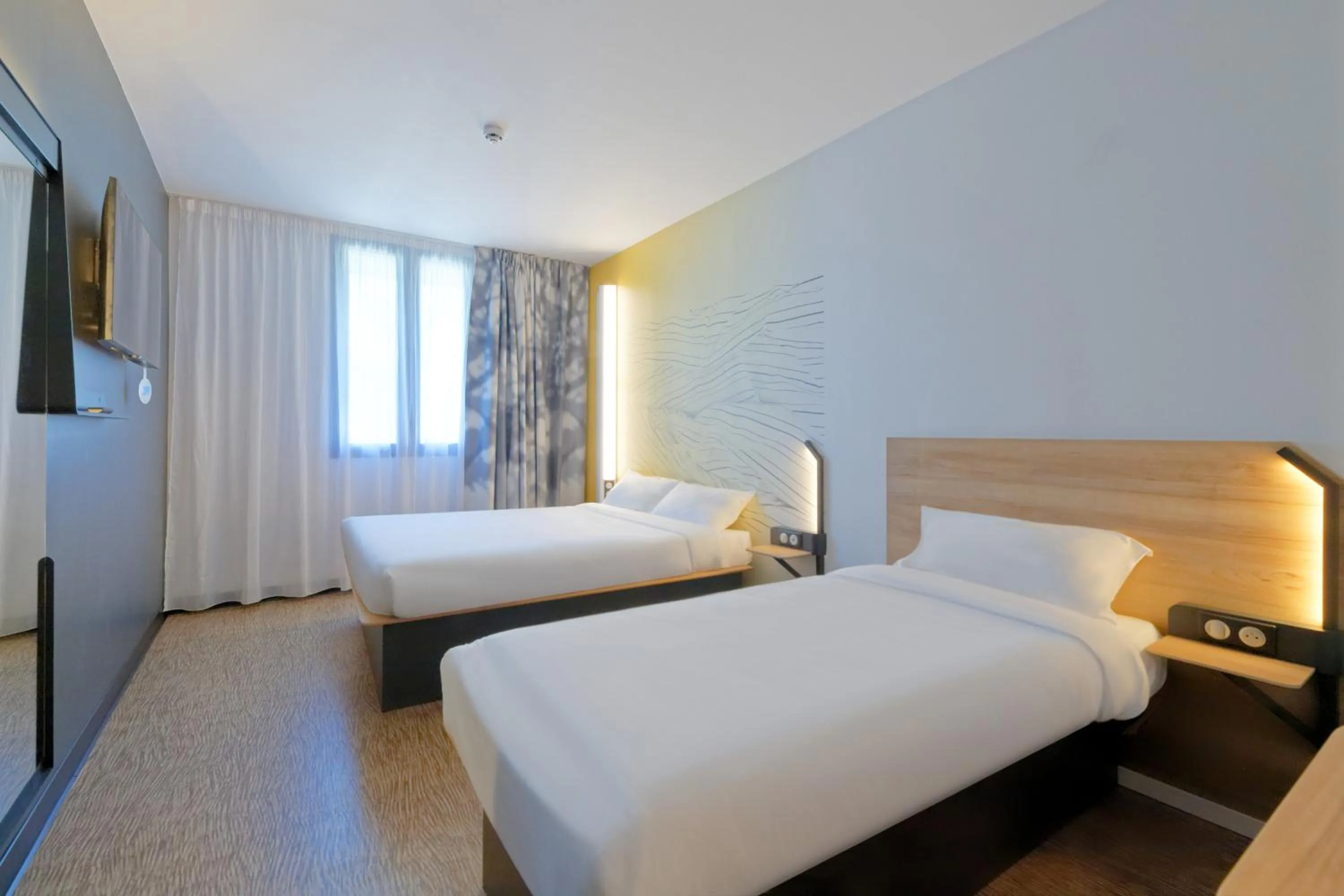 Bedroom, Bed in B&B HOTEL Le Touquet