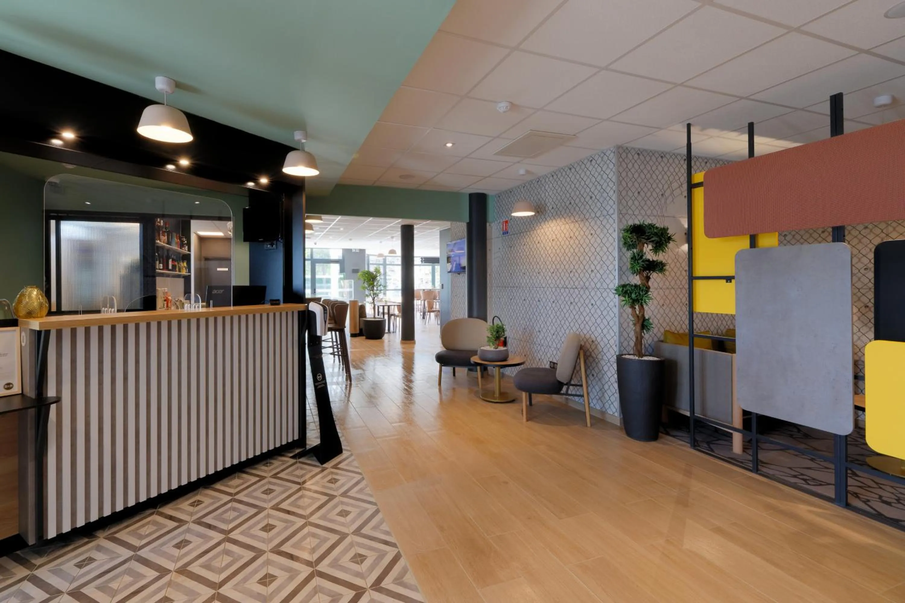 Lobby or reception in B&B HOTEL Le Touquet