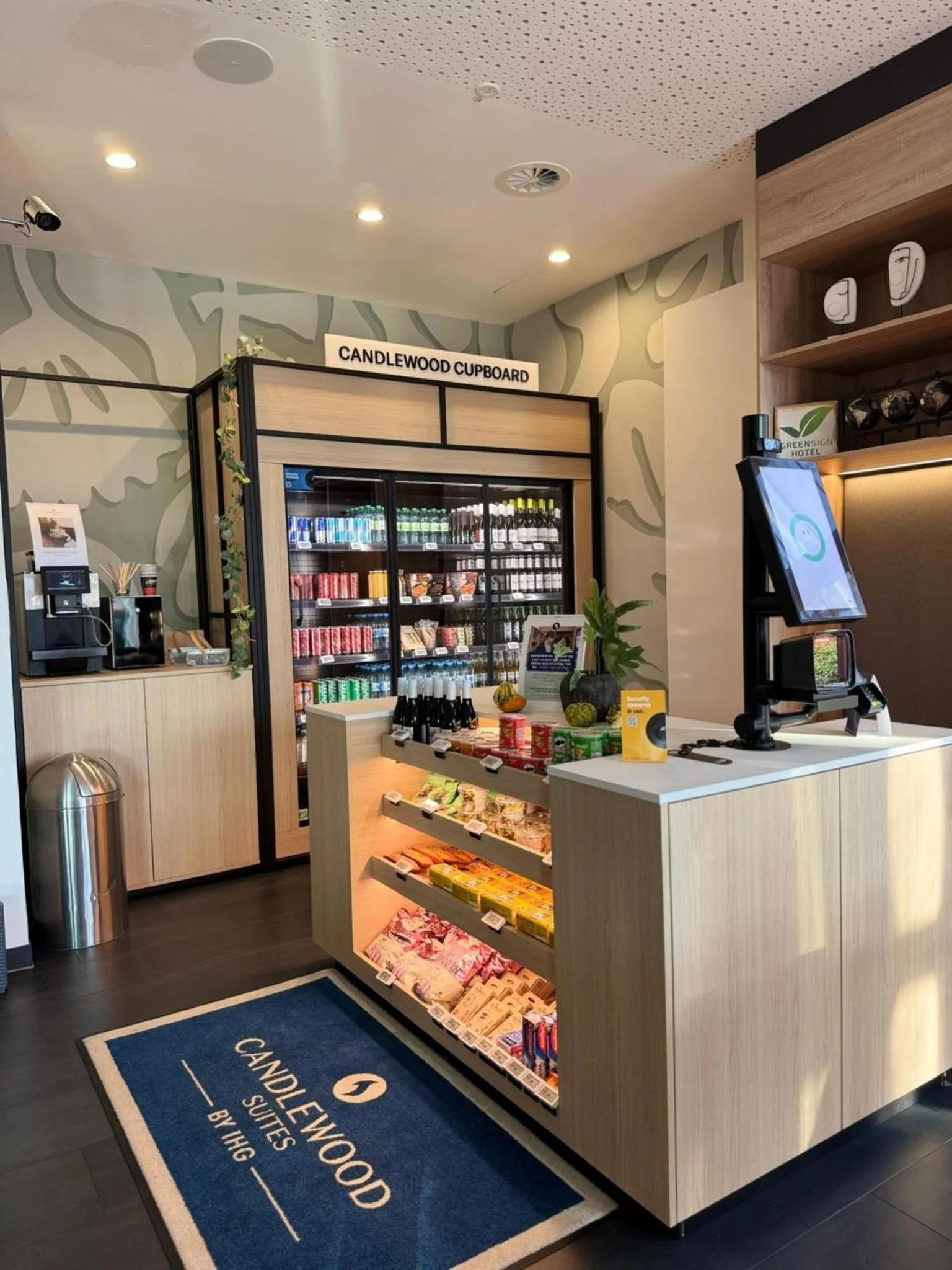 Lobby or reception in Candlewood Suites Berlin Charlottenburg by IHG