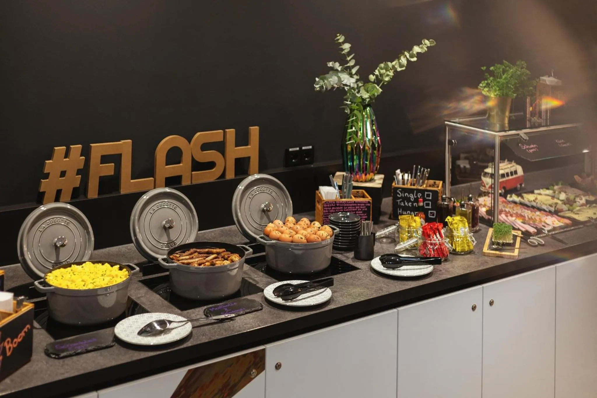 Restaurant/places to eat in Candlewood Suites Berlin Charlottenburg by IHG