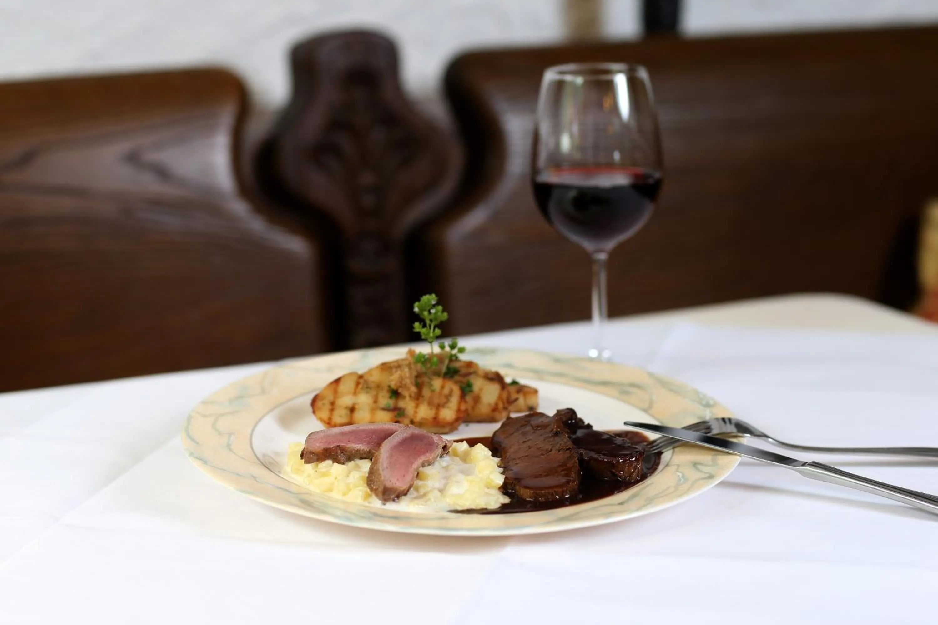 Restaurant/places to eat in Höhenhotel & Restaurant Kalikutt