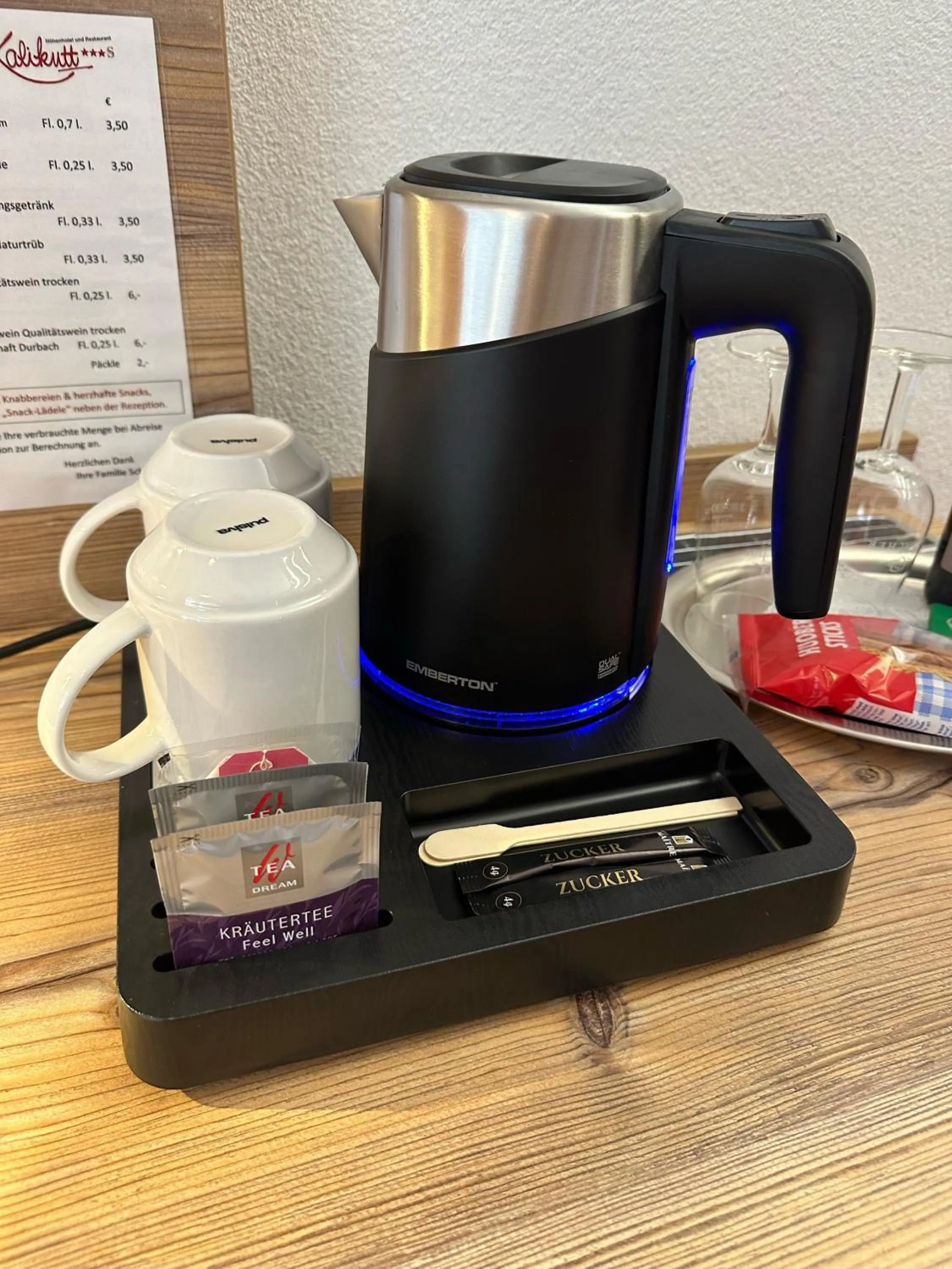 Coffee/tea facilities in Höhenhotel & Restaurant Kalikutt