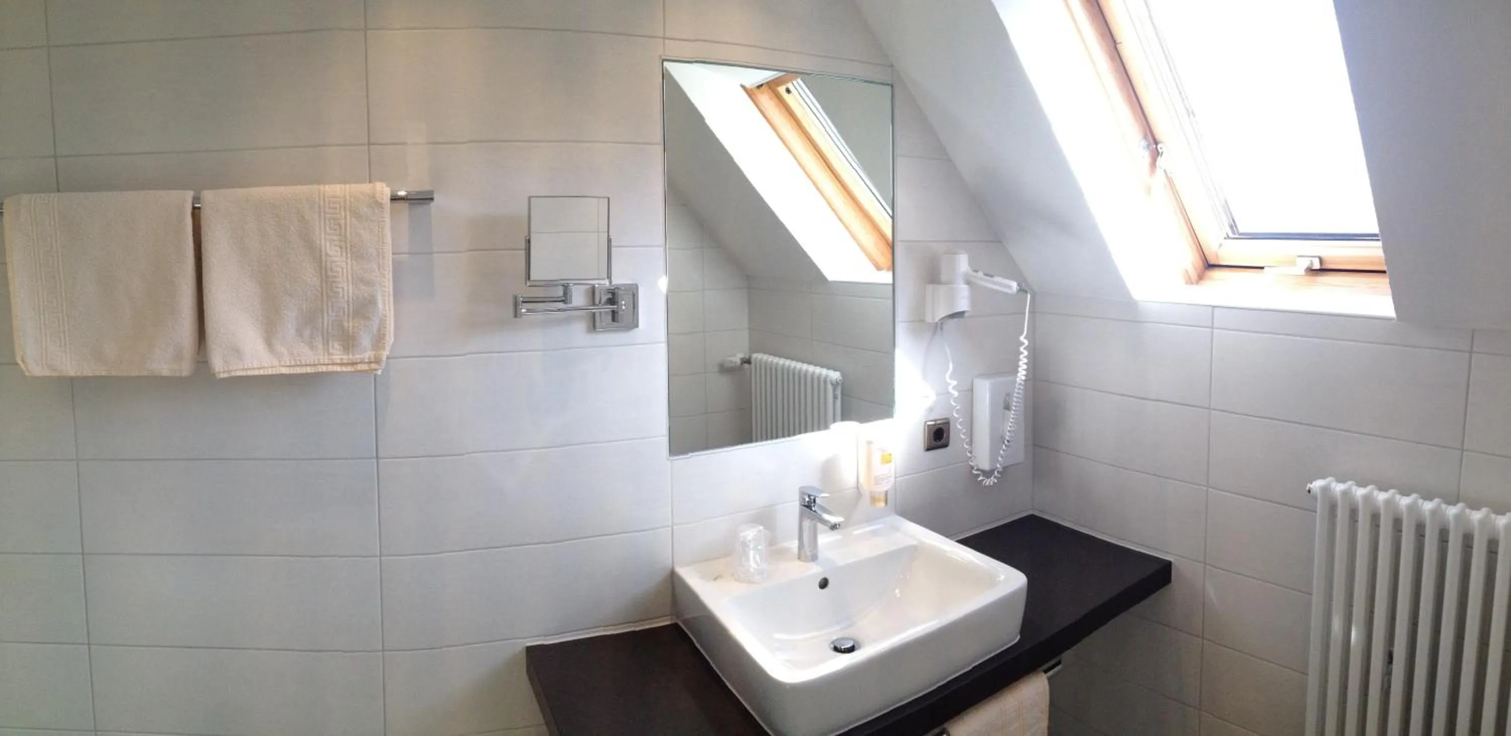 Bathroom in Höhenhotel & Restaurant Kalikutt