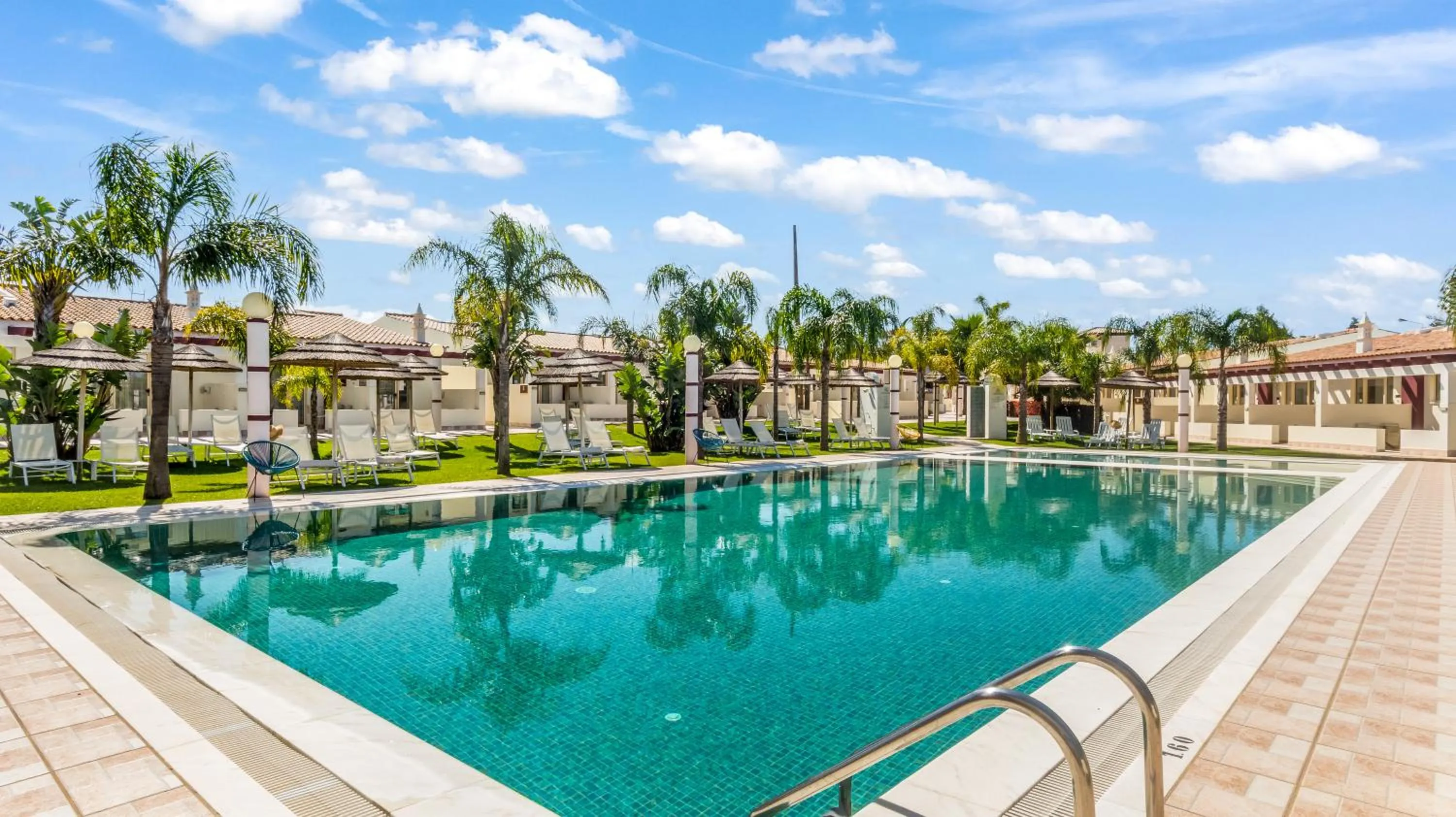 Property building in Hotel Rural Brícia Du Mar