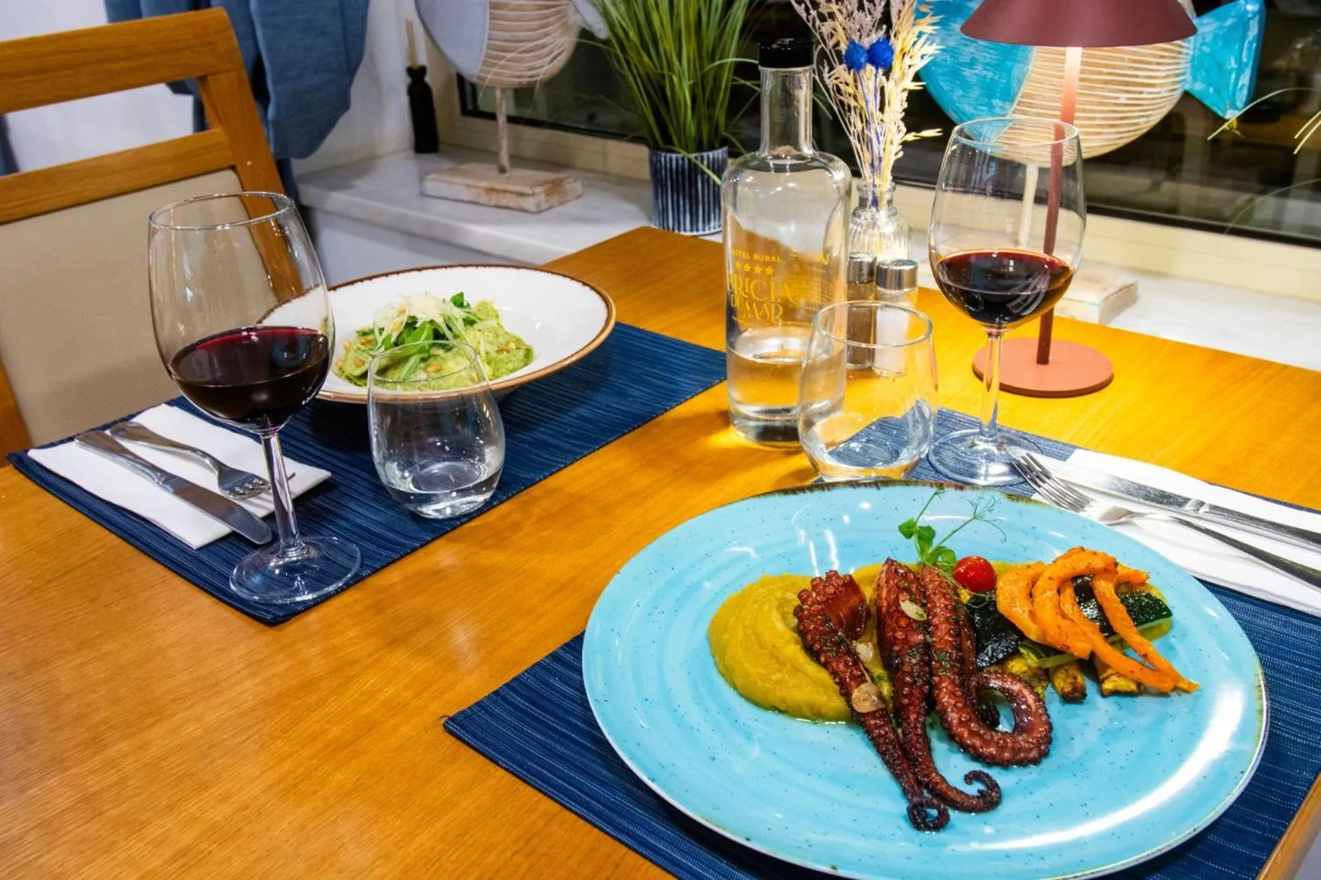 Restaurant/places to eat in Hotel Rural Brícia Du Mar