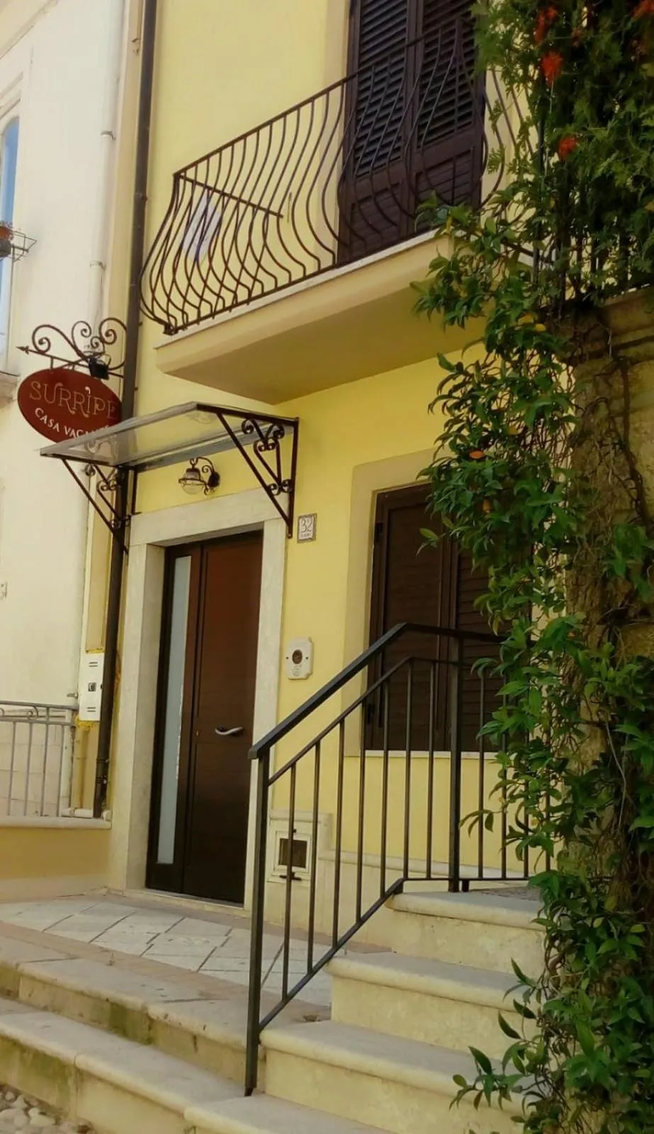 Facade/entrance in Surripe Casa Vacanze