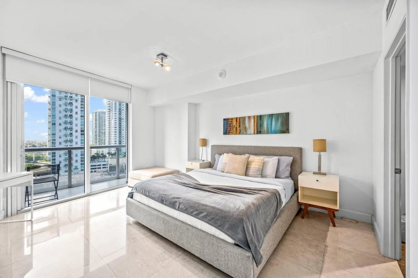 ICON W BRICKELL LUXURY CONDO