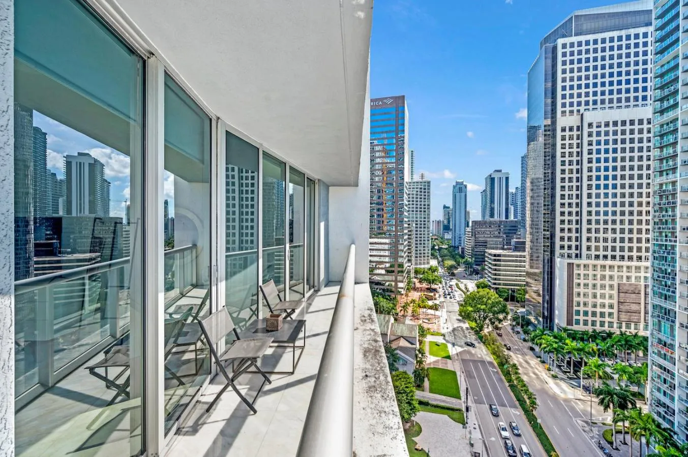 ICON W BRICKELL LUXURY CONDO