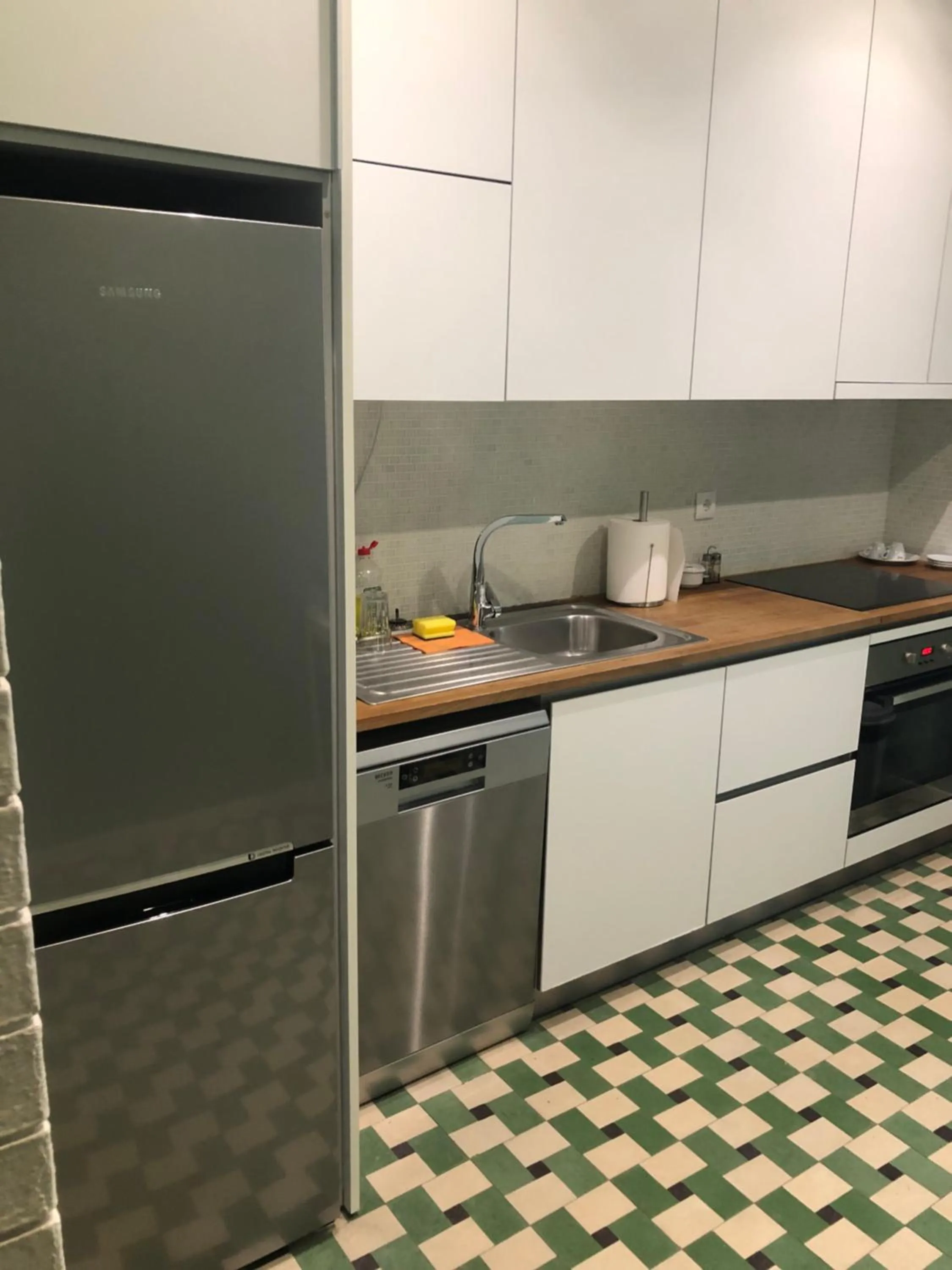 Communal kitchen in Godinho's House