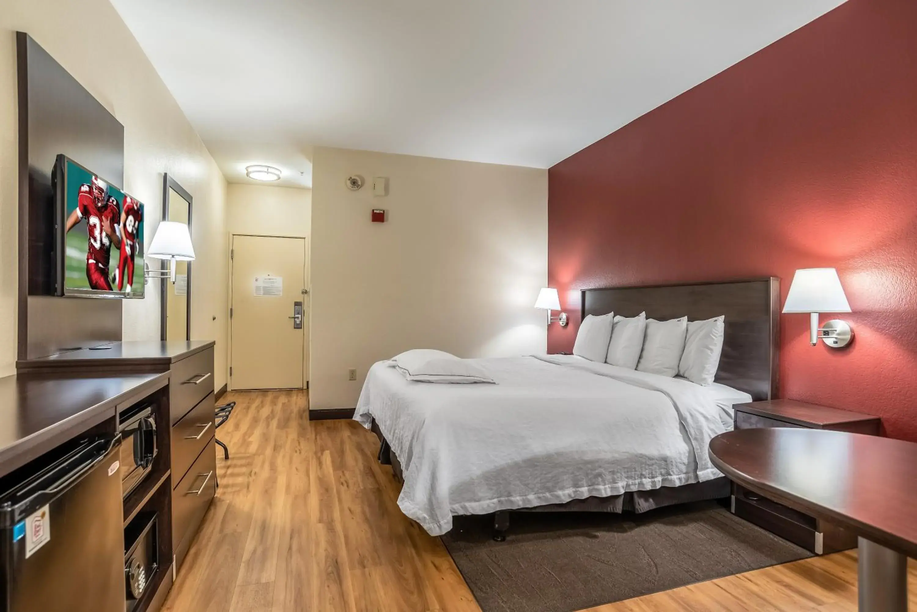 Premium King Room Smoke Free (Upgraded Bedding and Snack Box) - single occupancy in Red Roof Inn PLUS+ Austin South Premium King Room Smoke Free (Upgraded Bedding and Snack Box) - single occupancy in Red Roof Inn PLUS+ Austin South