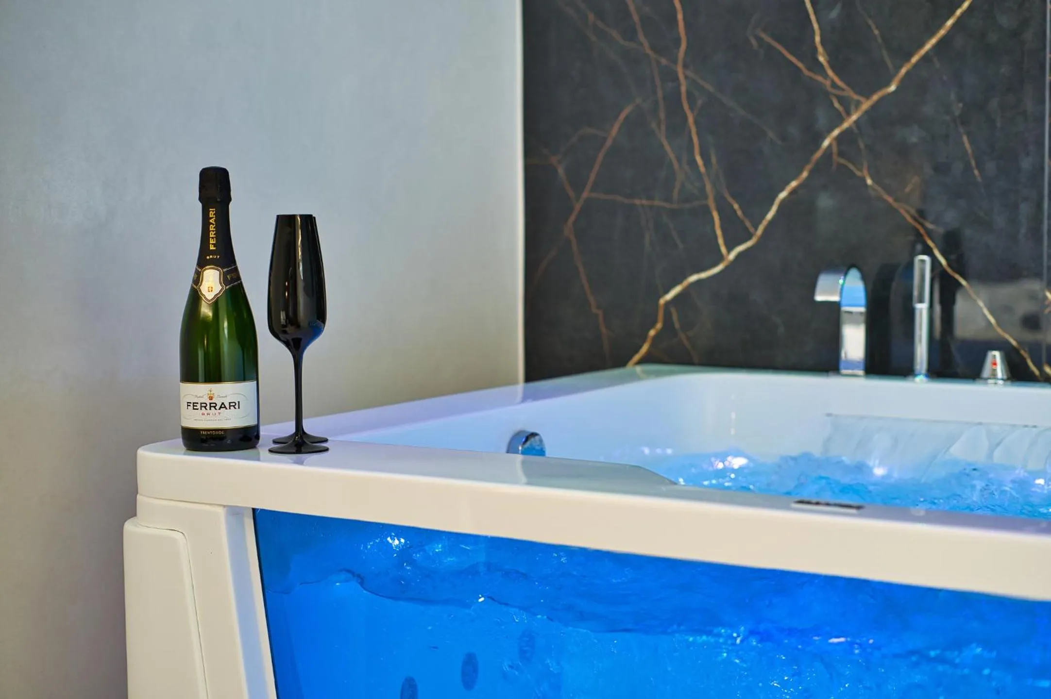 Spa and wellness centre/facilities in DISTINTO SUITE & ROOMS