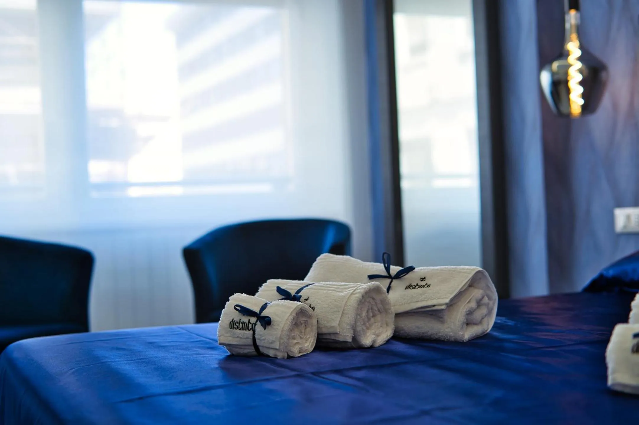 Logo/Certificate/Sign, Bed in DISTINTO SUITE & ROOMS