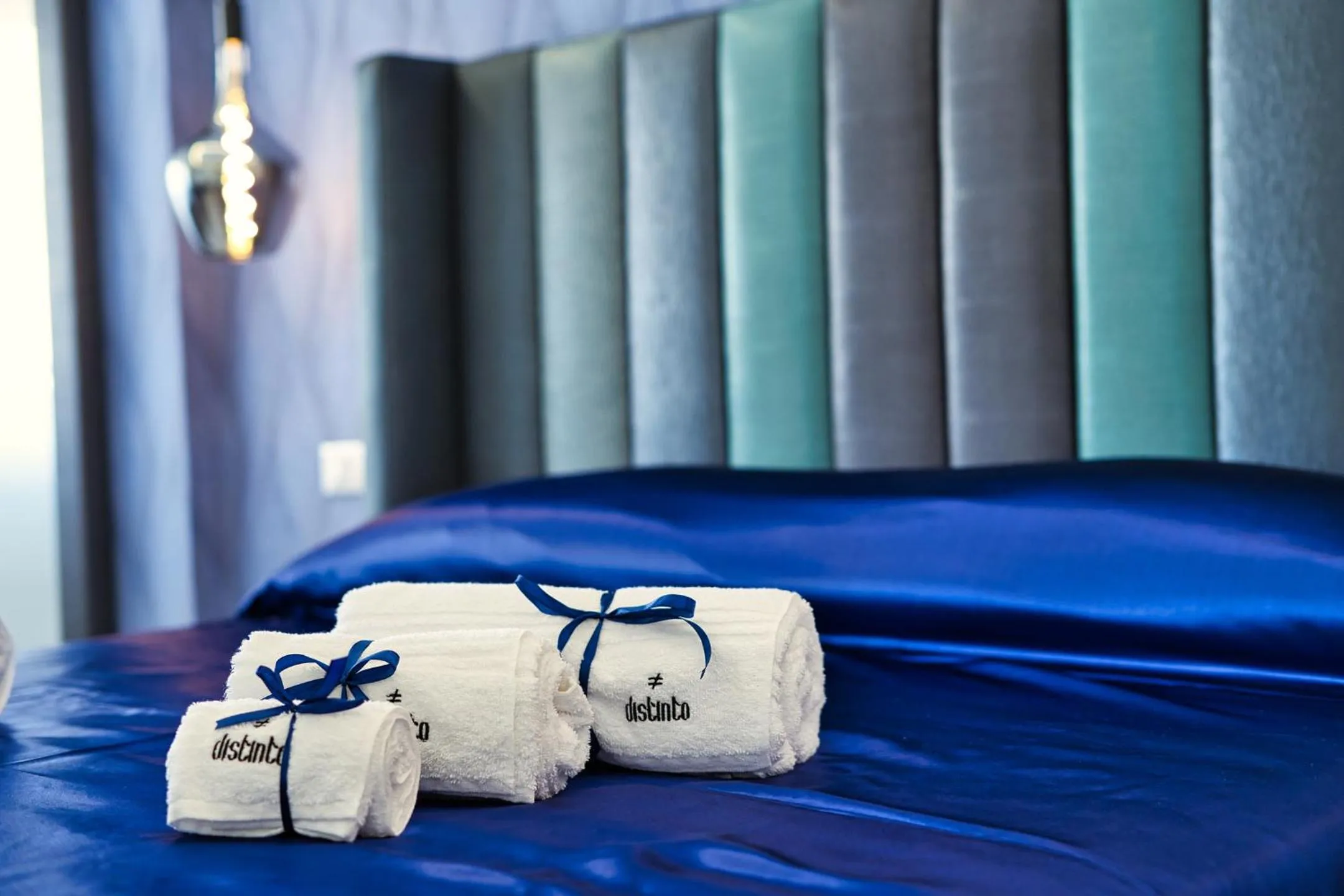 Bedroom, Bed in DISTINTO SUITE & ROOMS