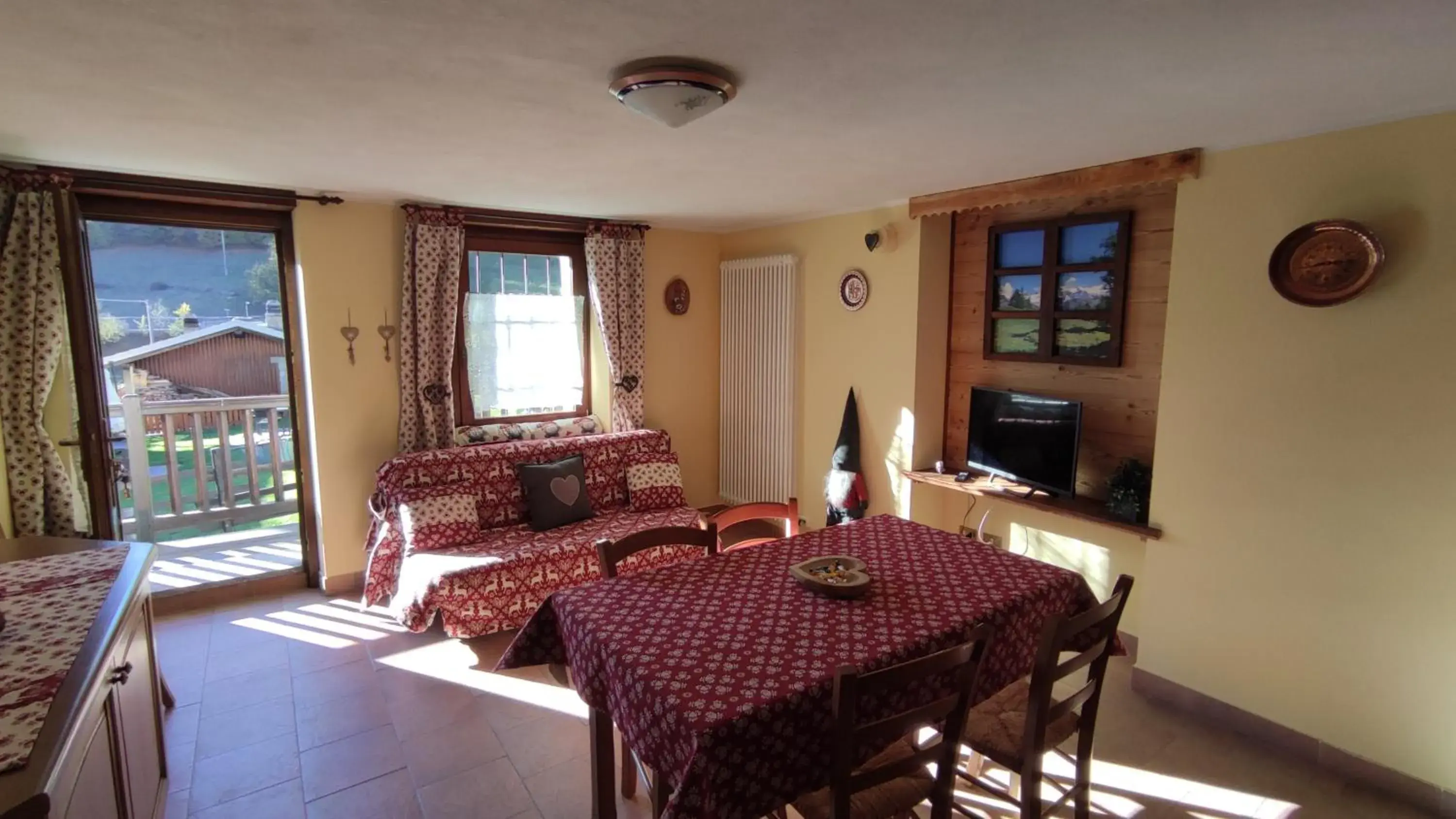 Apartment with Garden View in Casa Vacanze: Maison Des Gnomes Apartment with Garden View in Casa Vacanze: Maison Des Gnomes