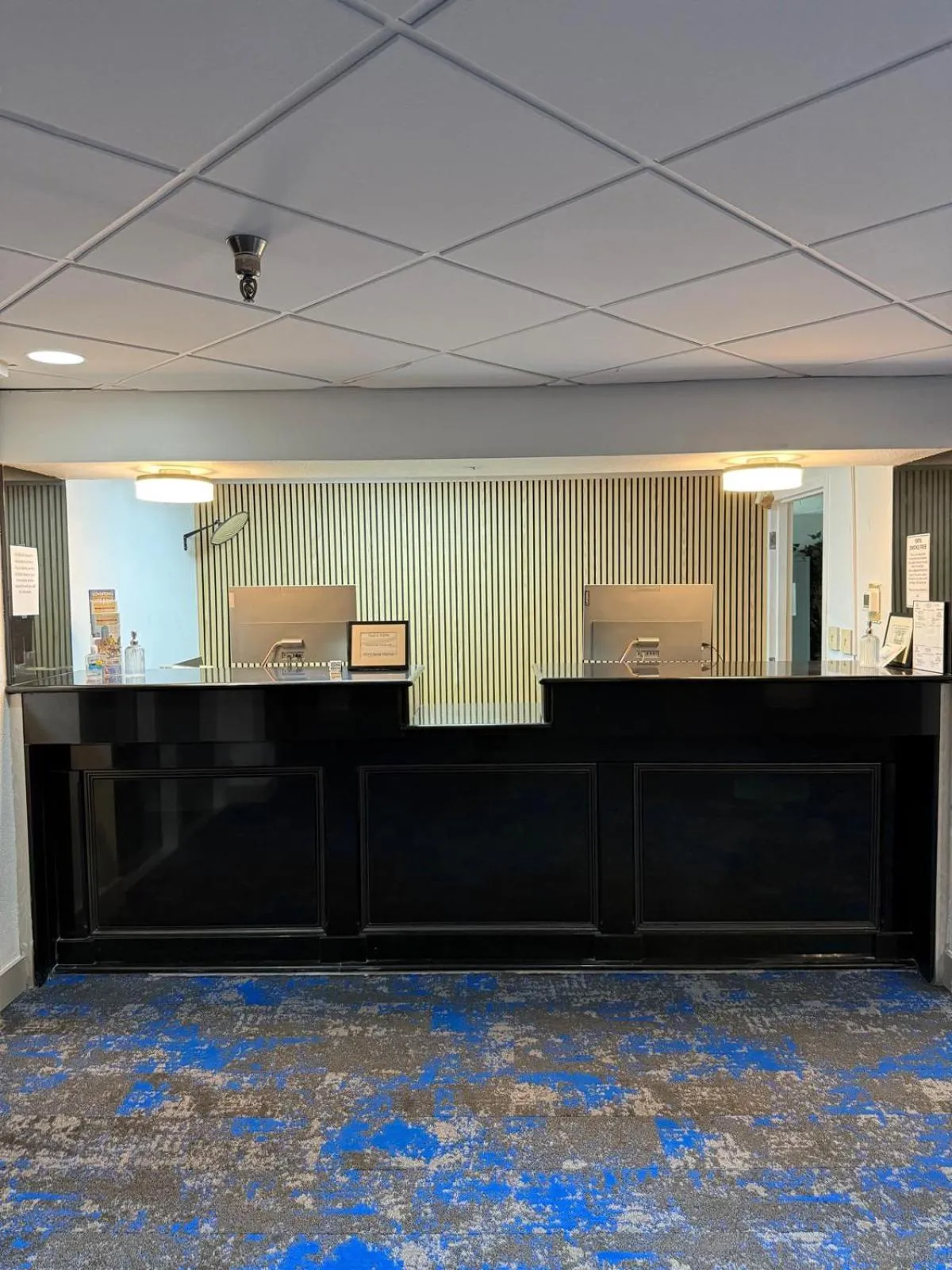 Tropical Palms Hotel