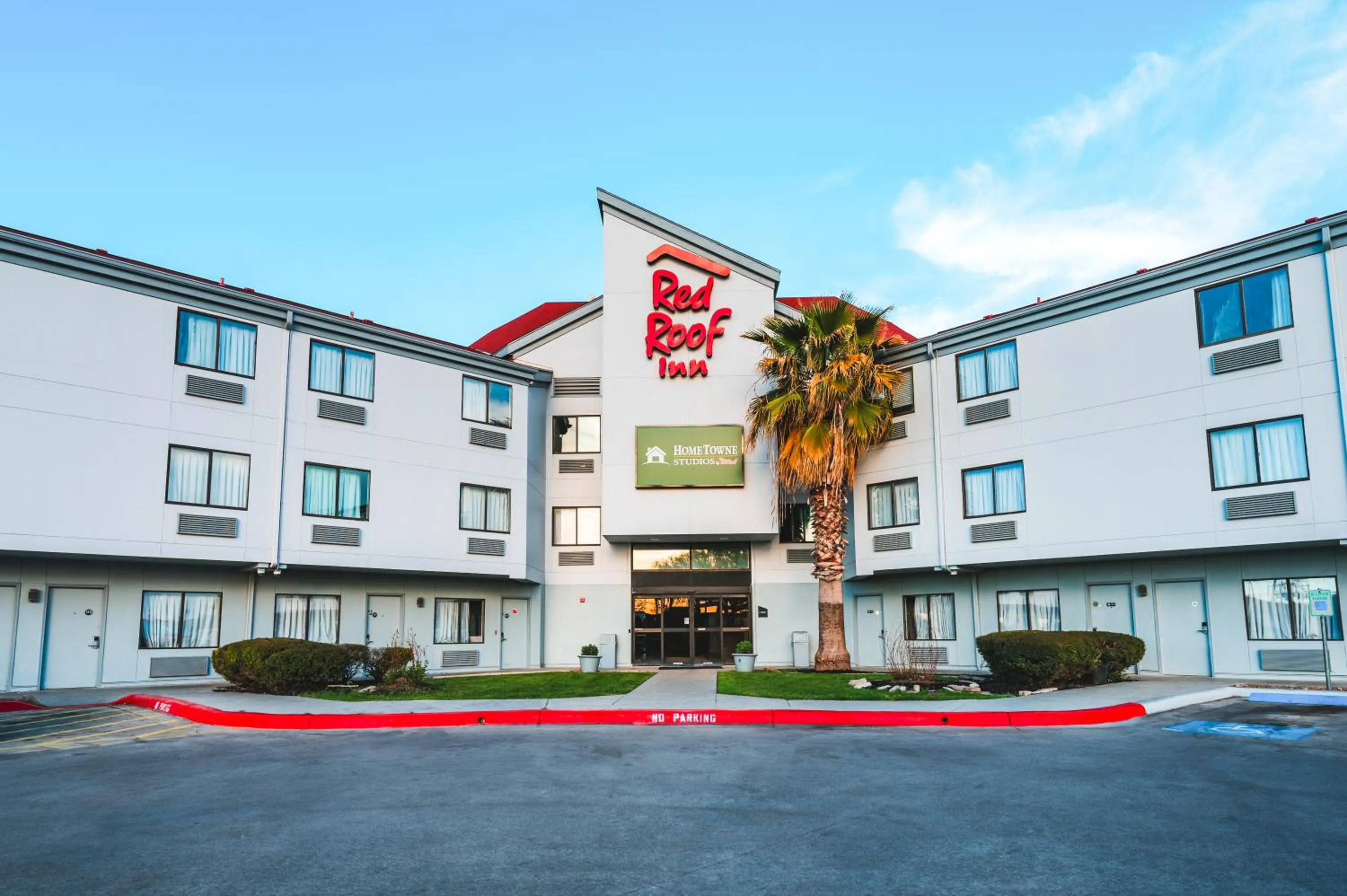Property building in Red Roof Inn San Antonio - Seaworld Northwest