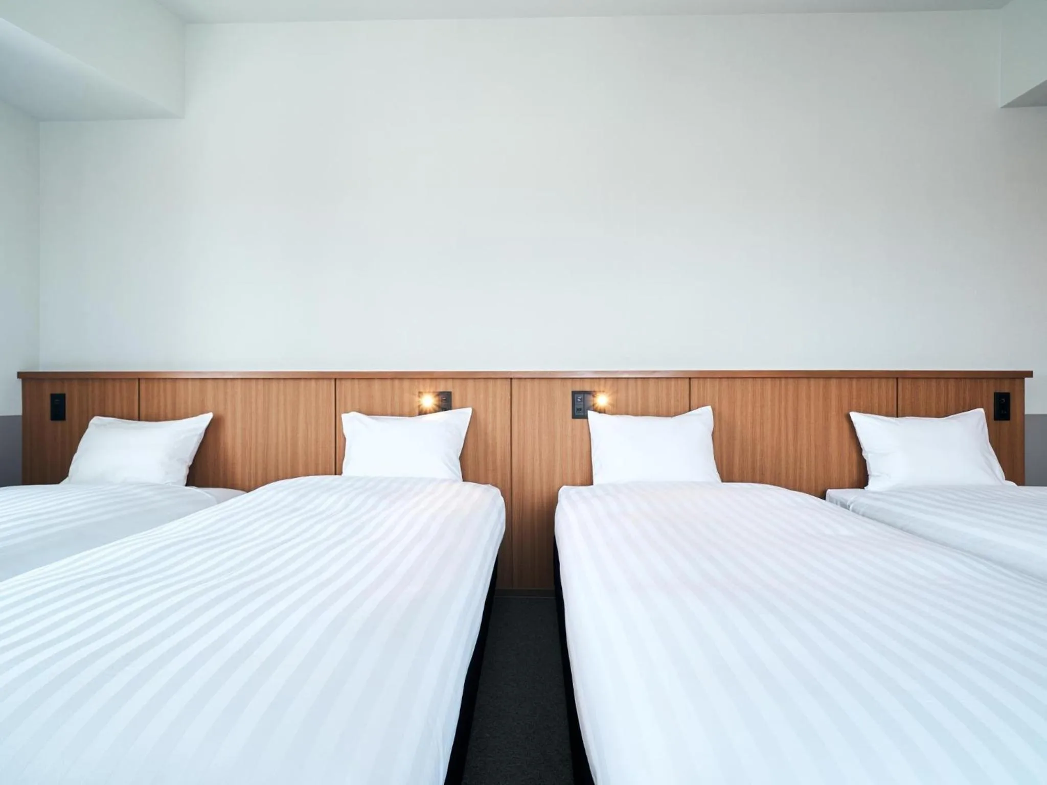 Bed in Rakuten STAY Naha Yachimun Street - standard 6 Bed Room