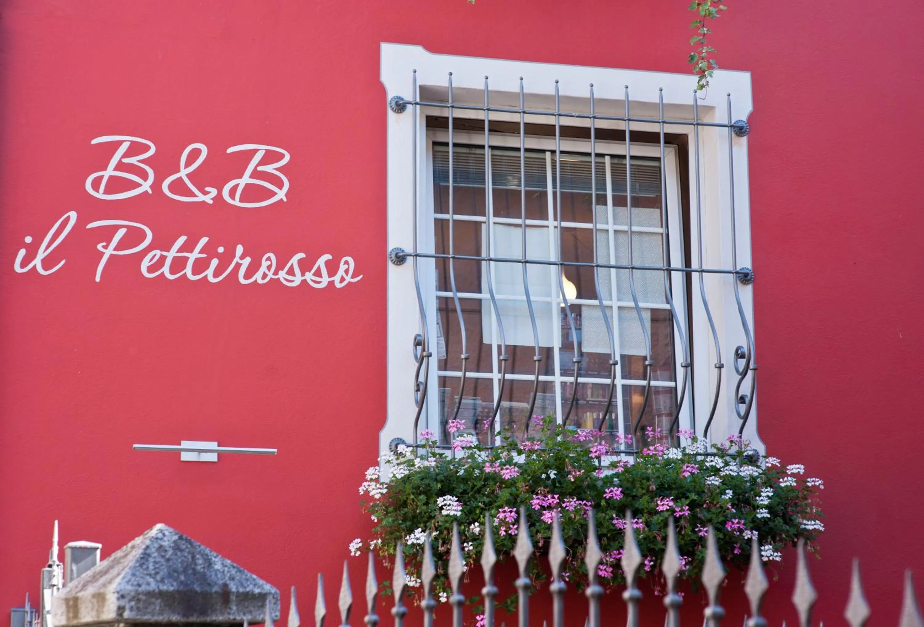 Property building in B&B Il Pettirosso