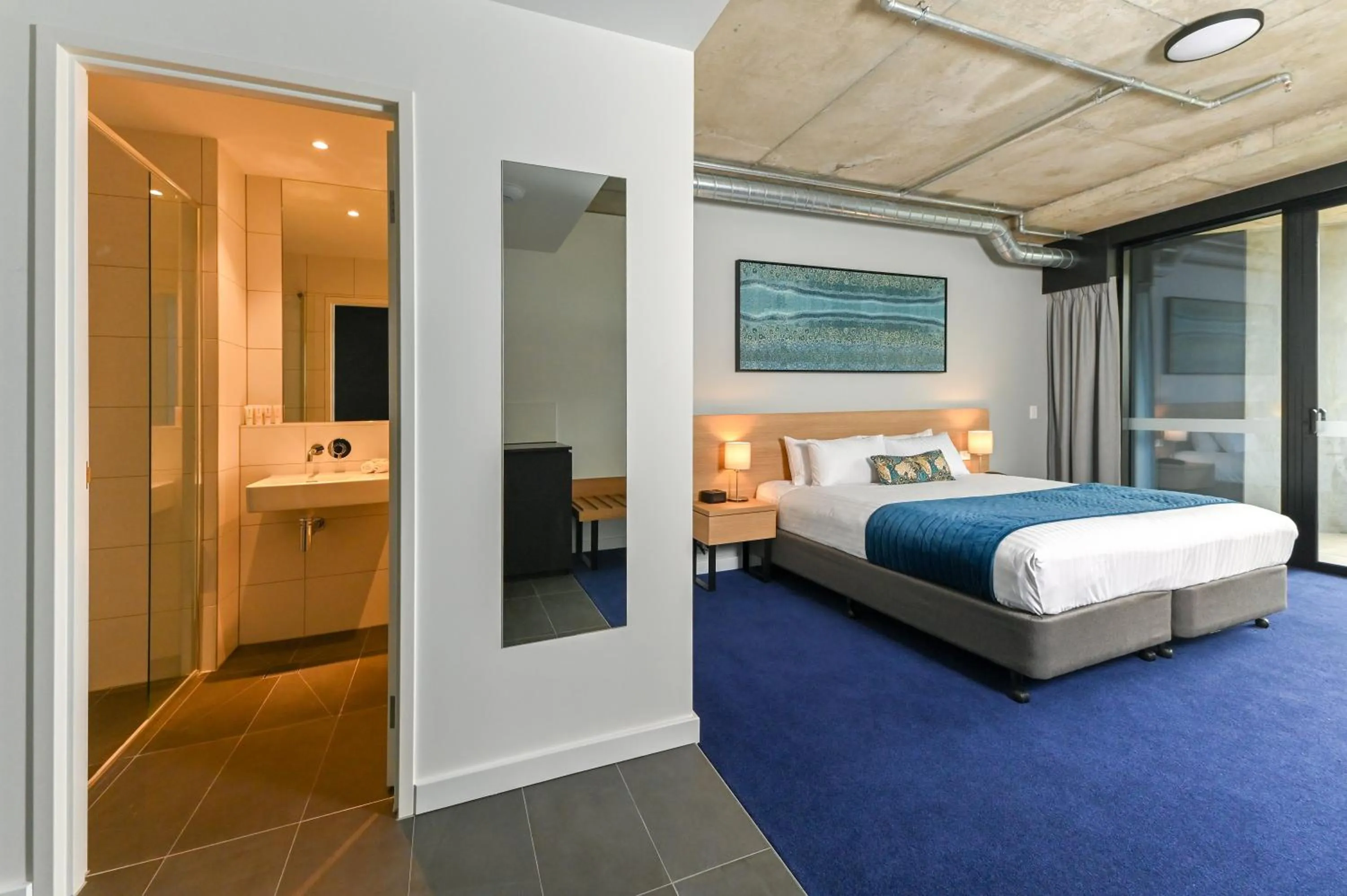 Bedroom, Bed in Nesuto Curtin Perth Hotel