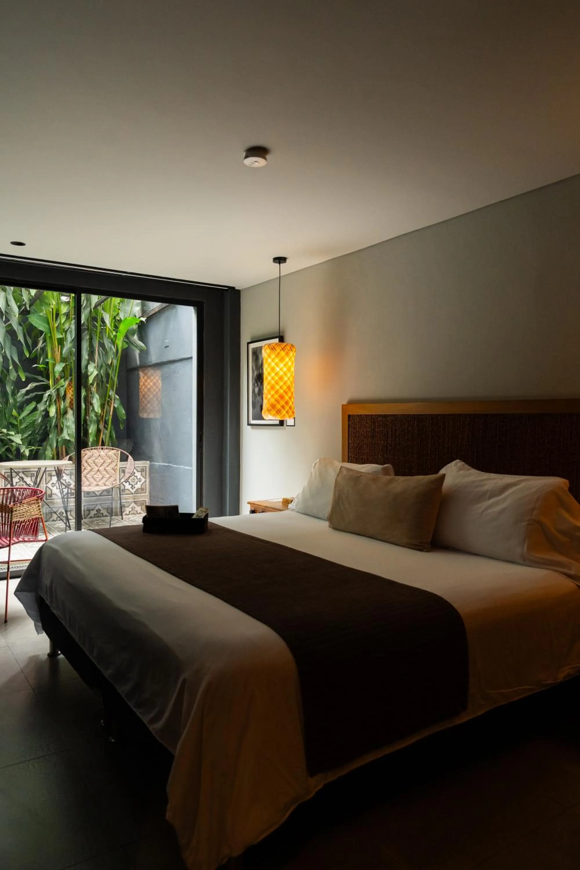 Photo of the whole room, Bed in Sui Boutique Hotel