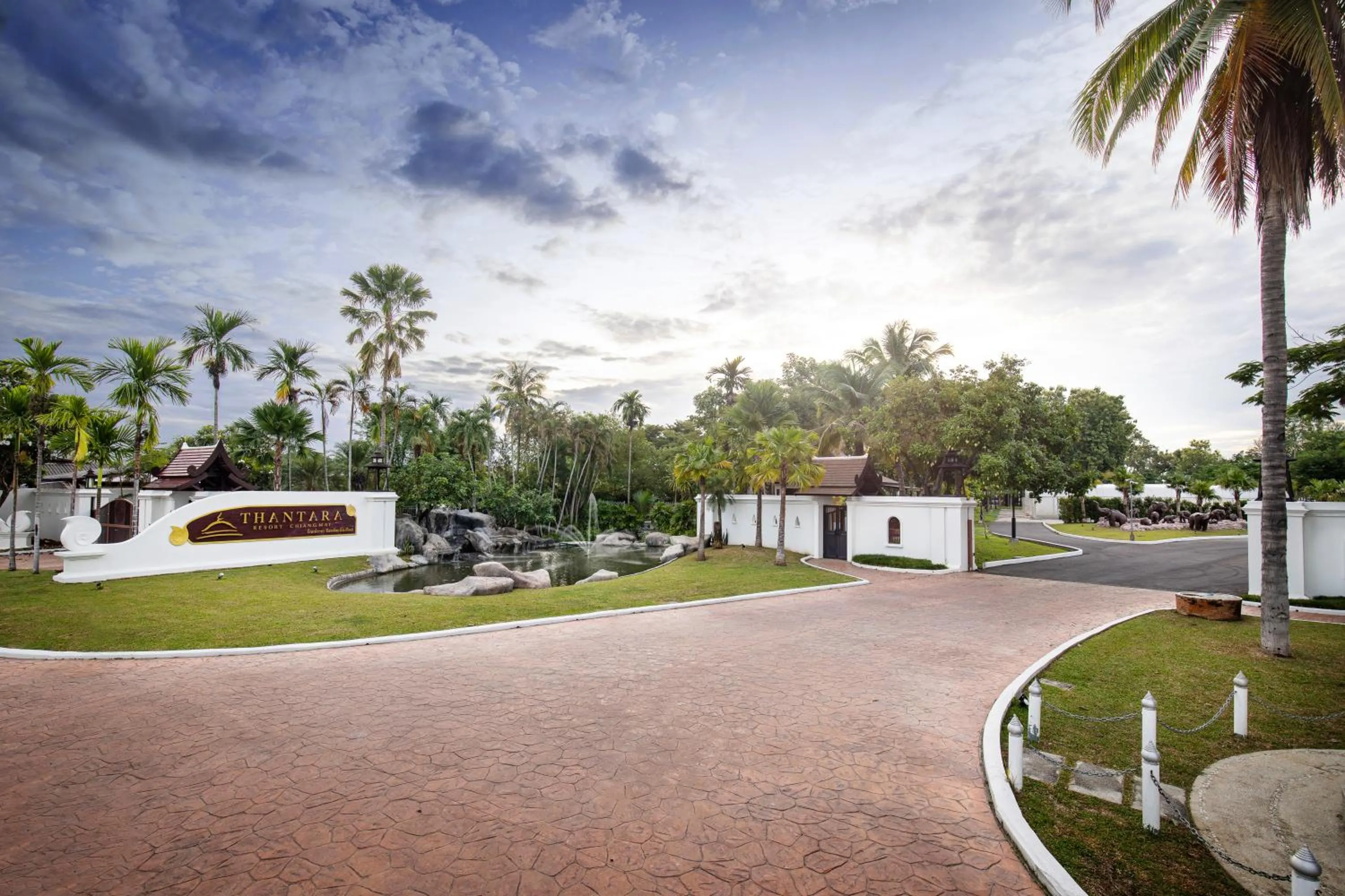 Facade/entrance in Thantara Resort Chiang Mai